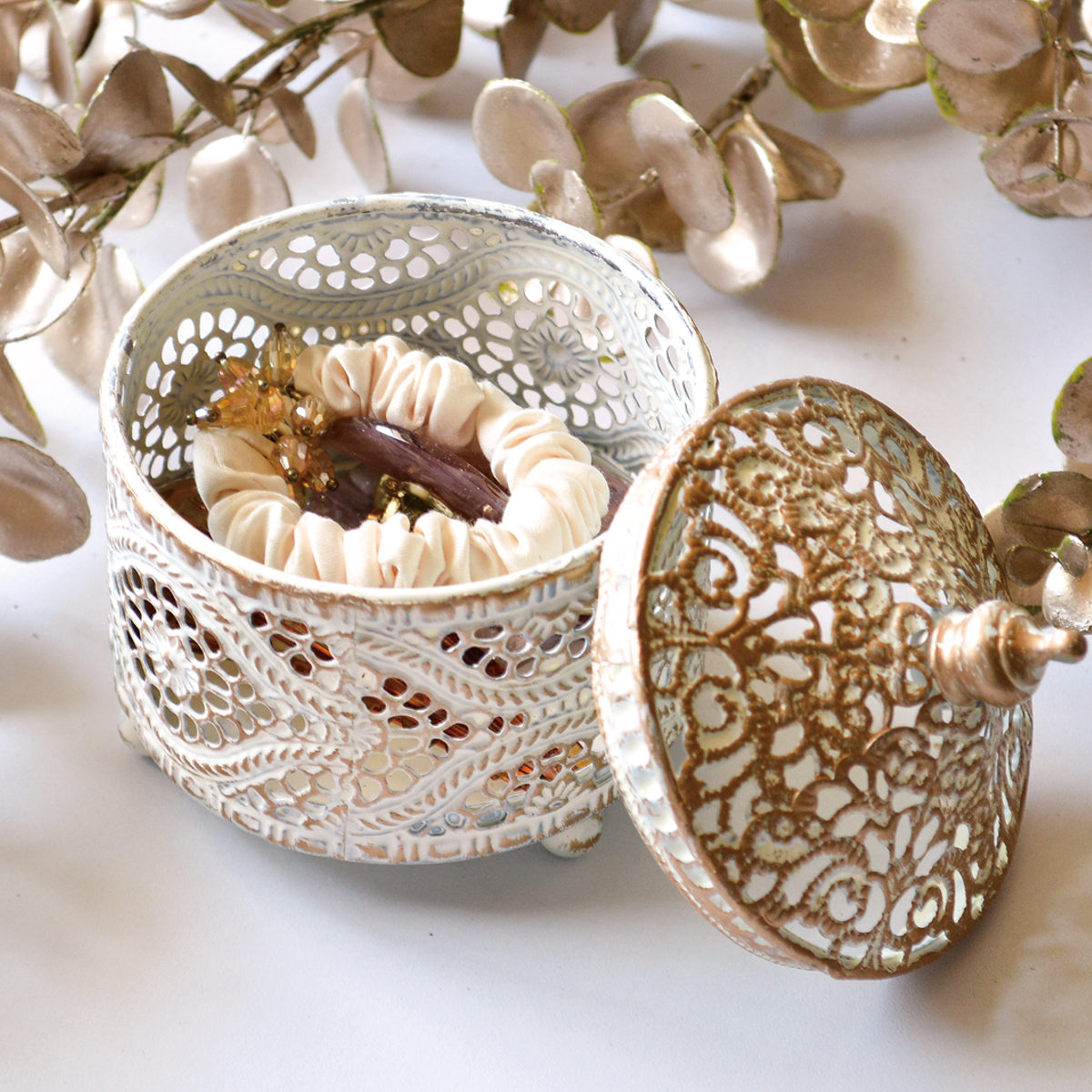 収納ボックス ルーナ 小物入れ プティ ふた付き ( 小物収納 小物 収納 アクセサリー フタ 蓋 小物ケース アンティーク アクセサリー入れ ポプリ ライト LEDキャンドル 容器 レース コスメ 化粧品 おしゃれ )