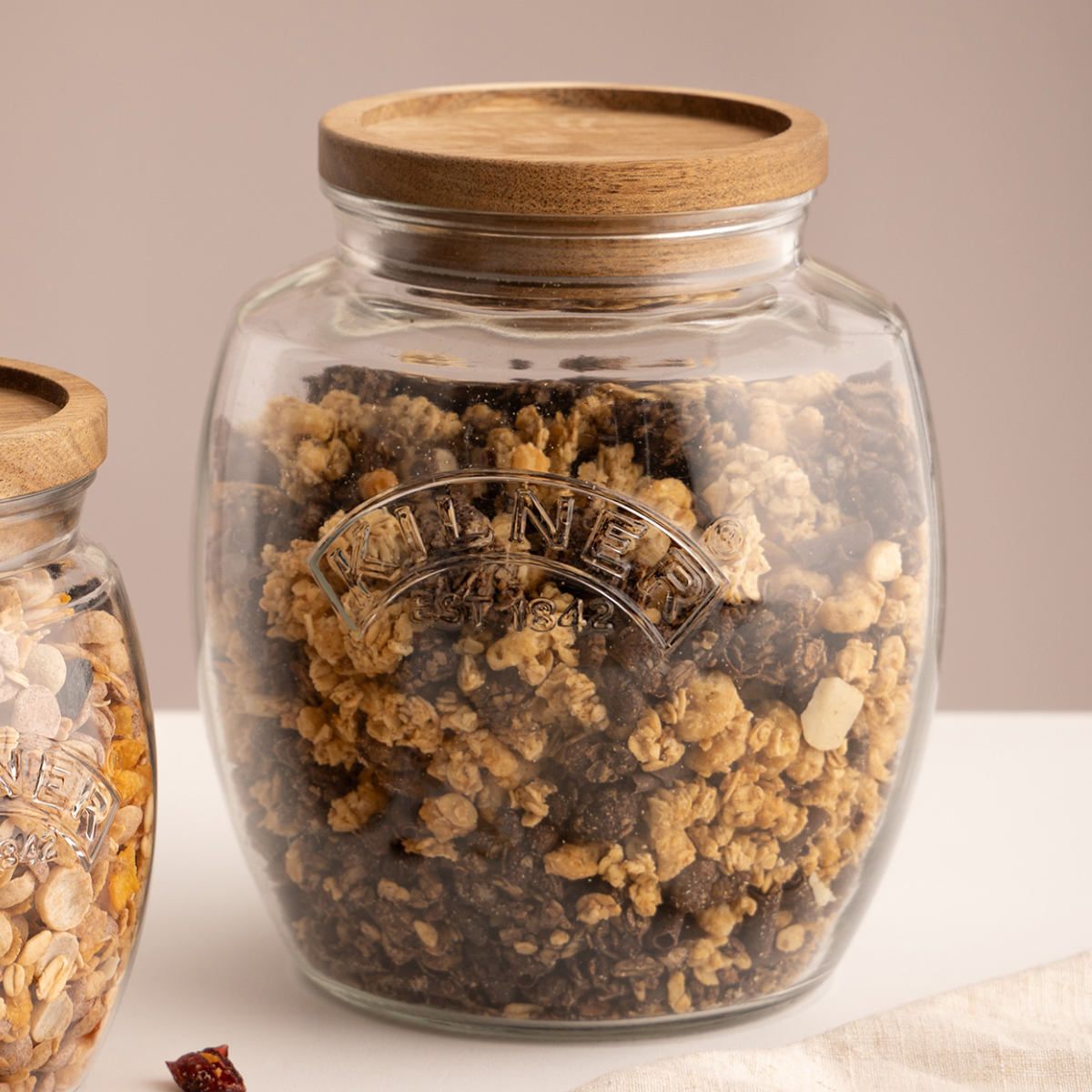 保存瓶 KILNER 木蓋 2L Universal Jar Acacia Wooden Lid ( キルナー ガラス 木製フタ 食洗機対応 密閉容器 ガラスジャー キャニスター ガラス保存瓶 お菓子 グラノーラ お米 小物入れ 2000ml おしゃれ )