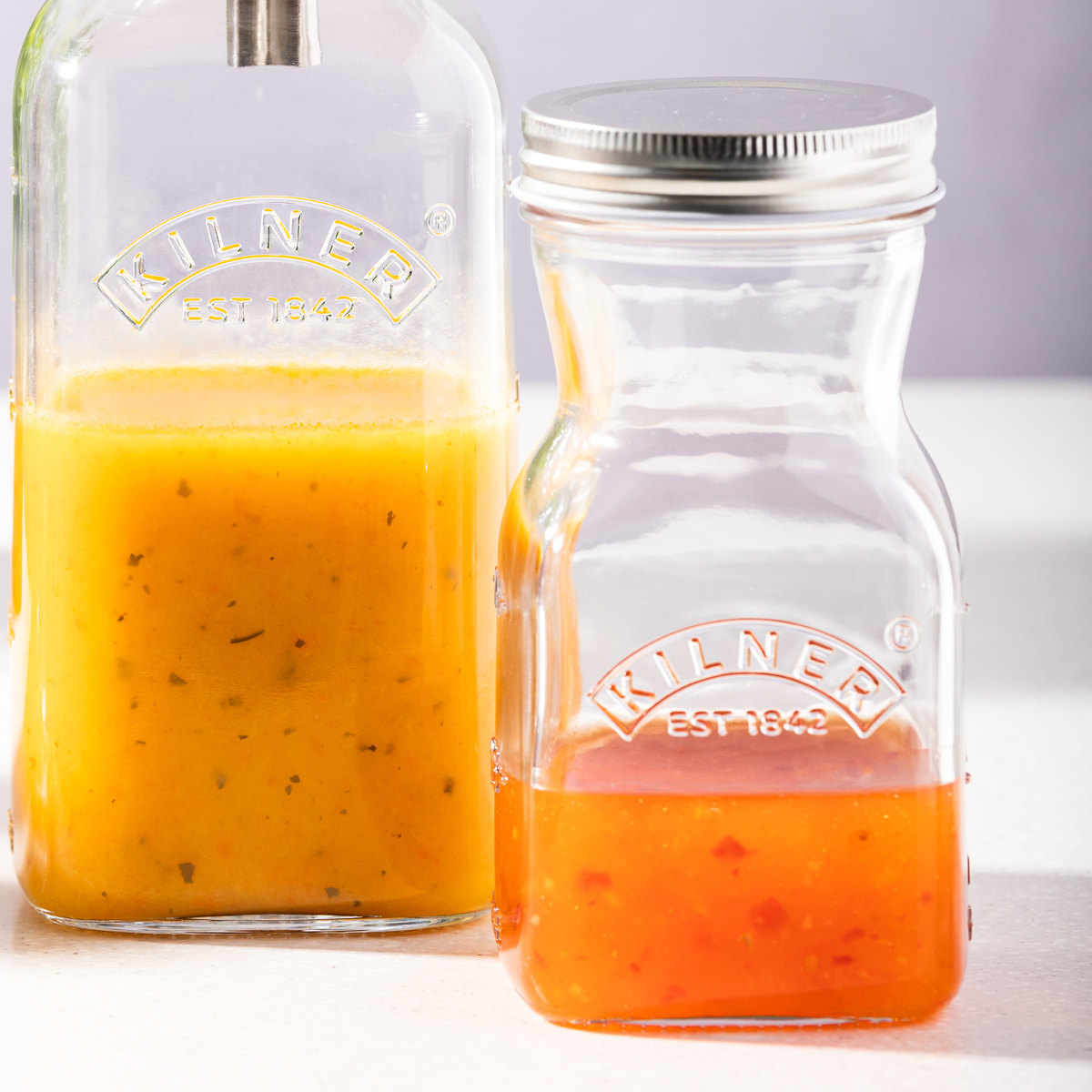 ピッチャー KILNER 500ml Juice & Sauce Bottle ( キルナー ボトル ジュースボトル 保存瓶 食洗機対応 ガラス瓶 冷水筒 ガラス保存瓶 ガラスボトル 四角 ジュース ドリンク 麦茶 冷水ポット 水差し おしゃれ )