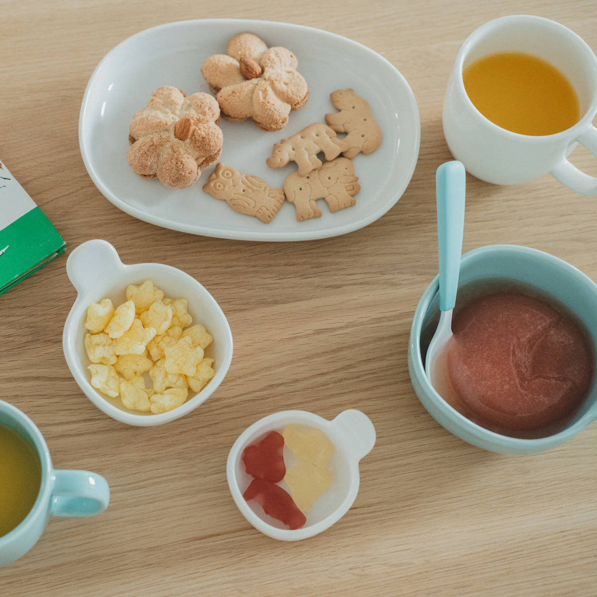 KINTO キントー NEST 8pcs セット ( 電子レンジ対応 食洗機対応 離乳食 子供 キッズ 磁器製 ボウル プレート マグ マグカップ スプーン フォーク トレイ トレー おしゃれ ) 【ブルー】 ブルー