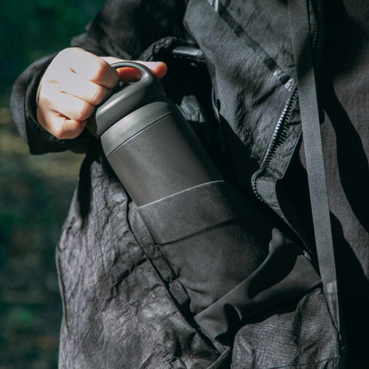 KINTO キントー デイオフタンブラー 900ml ( ステンレス 水筒 タンブラー 保温 保冷 取っ手付き ステンレス製 ステンレスボトル ボトル スリムボトル ダイレクトボトル ダイレクト 真空二重構造 直飲み ) 【ホワイト】 ホワイト