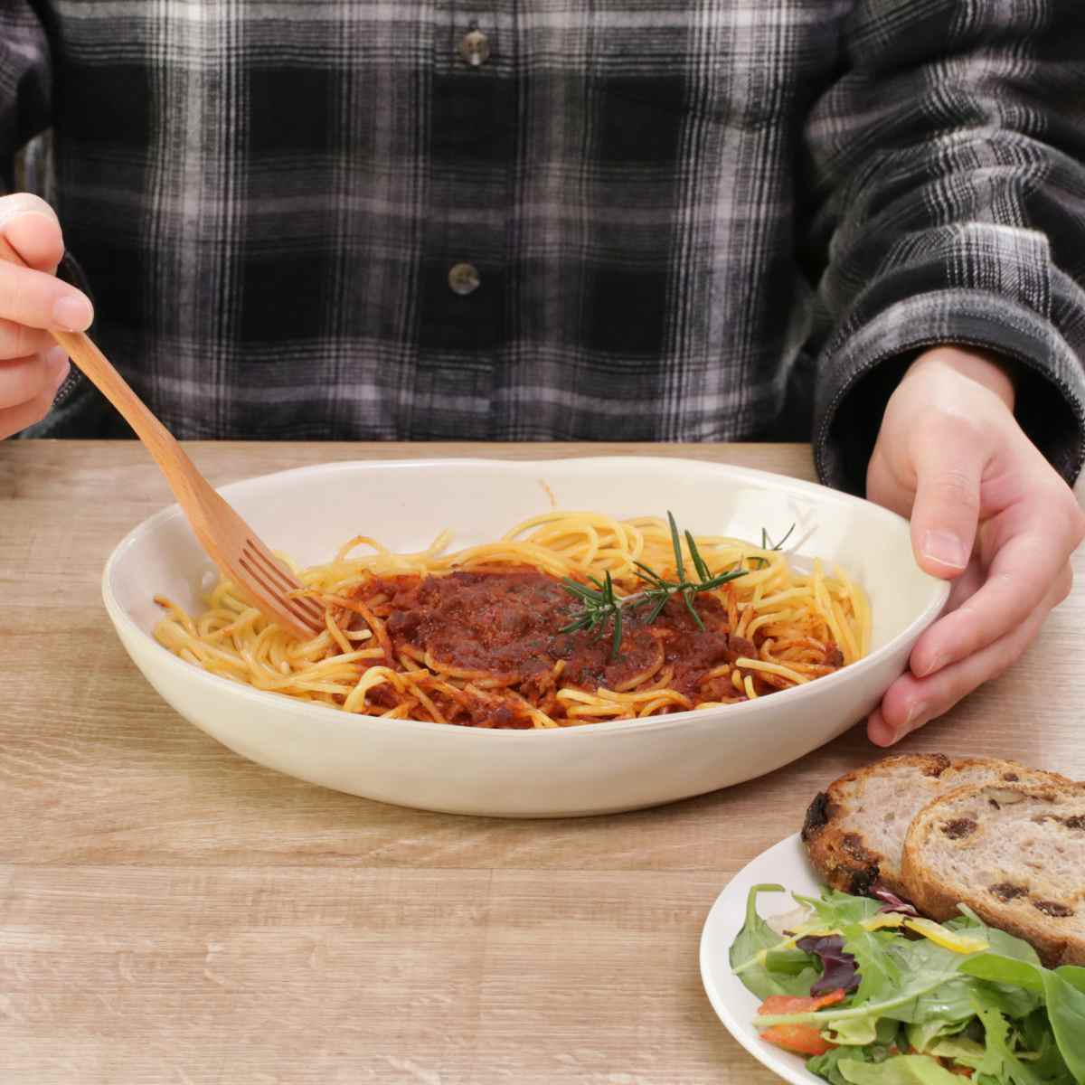 KINTO キントー ほっくり カレー皿 240mm 同色3枚セット ( プレート 24cm ほっくり ストーンウェア 食洗機対応 電子レンジ対応 皿 中皿 楕円 オーバル皿 カレー皿 パスタ皿 深皿 メイン料理 カレー パスタ メイン おしゃれ ) 【ホワイト】 ホワイト