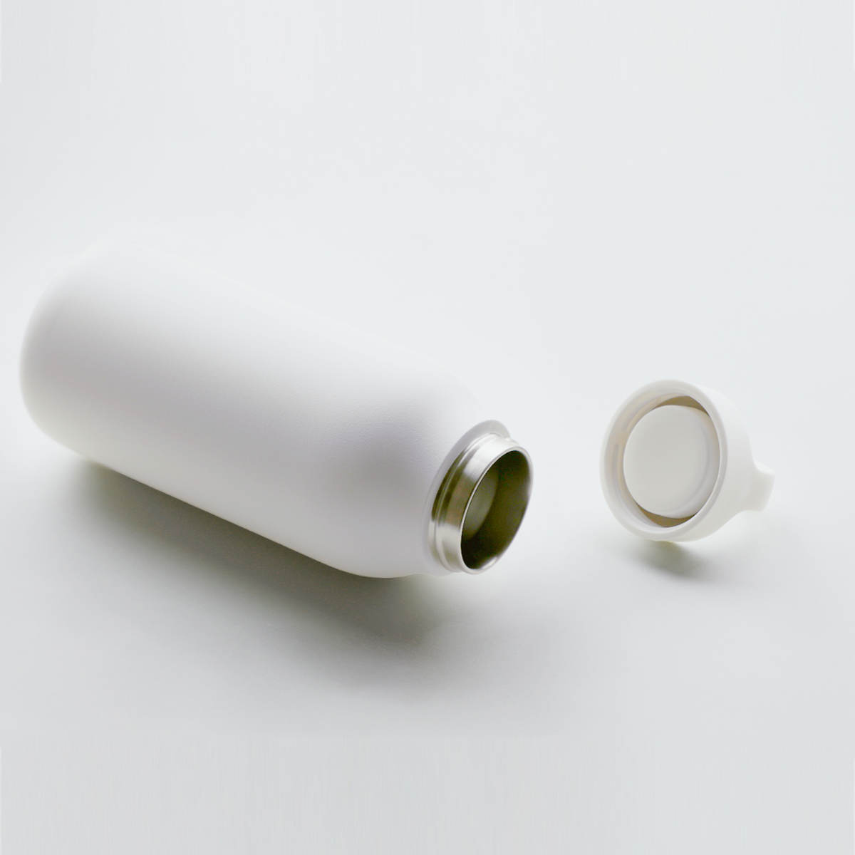 KINTO キントー ウォータータンブラー 550ml ( ステンレス 保冷 保温 タンブラー 水筒 ボトル ウォーターボトル 炭酸飲料 パッキン一体型 真空二重構造 おしゃれ かわいい ステンレスタンブラー 軽量 コンパクト 炭酸ジュース 対応 ) 【マルーン】 マルーン