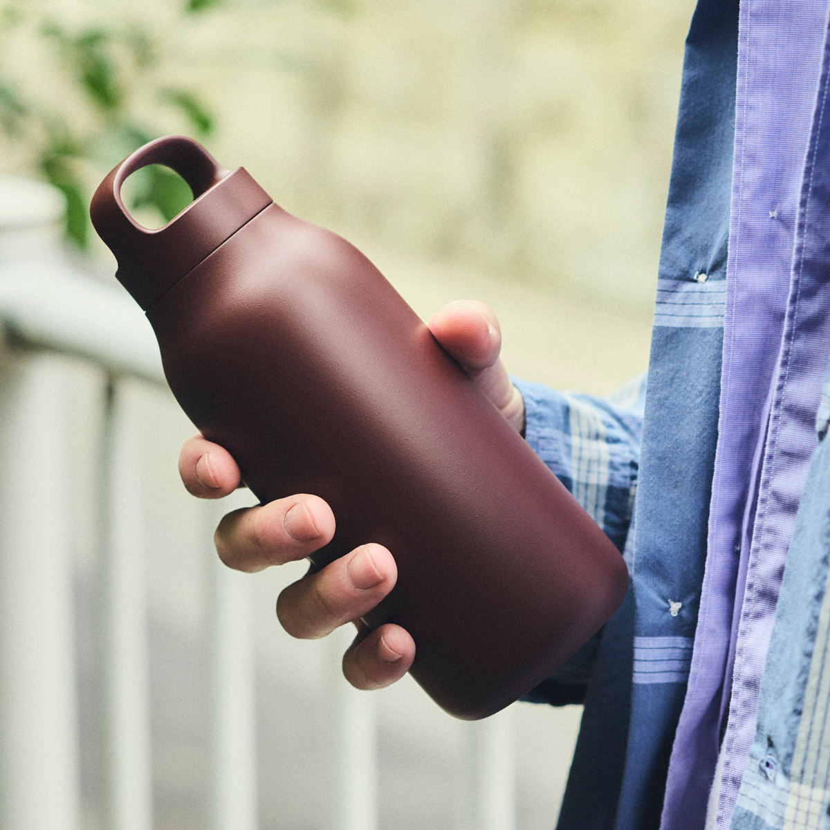 KINTO キントー ウォータータンブラー 550ml ( ステンレス 保冷 保温 タンブラー 水筒 ボトル ウォーターボトル 炭酸飲料 パッキン一体型 真空二重構造 おしゃれ かわいい ステンレスタンブラー 軽量 コンパクト 炭酸ジュース 対応 ) 【マルーン】 マルーン