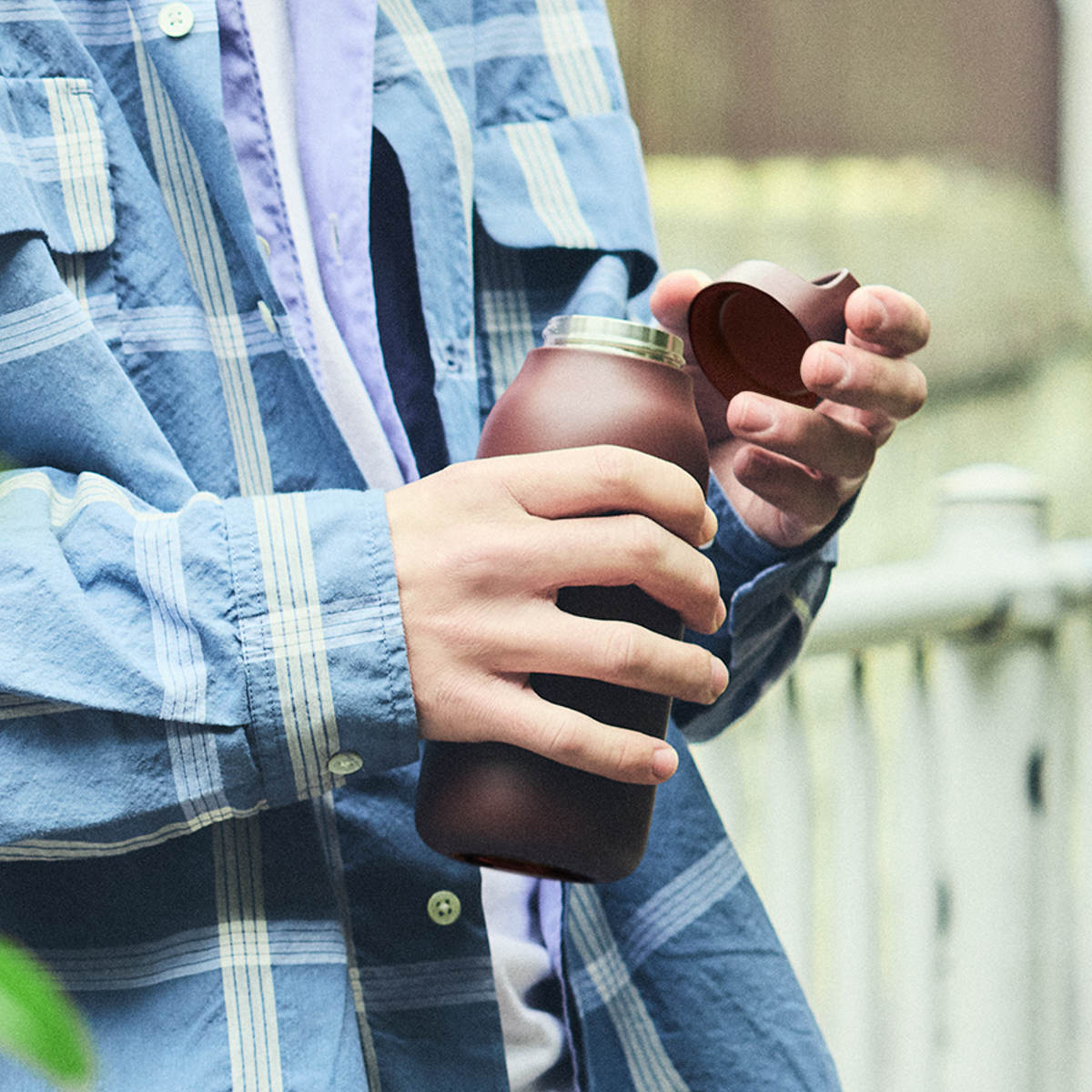 KINTO キントー ウォータータンブラー 550ml ( ステンレス 保冷 保温 タンブラー 水筒 ボトル ウォーターボトル 炭酸飲料 パッキン一体型 真空二重構造 おしゃれ かわいい ステンレスタンブラー 軽量 コンパクト 炭酸ジュース 対応 ) 【マルーン】 マルーン