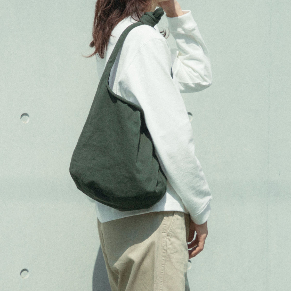 KINTO キントー FUTO スリングバッグ ( バッグ バック かばん カバン ショルダーバッグ ショルダー 日本製 洗える 洗濯 おしゃれ かわいい メンズ レディース 男女兼用 お出かけ 軽い たためる シンプル ) 【ダークグリーン】 ダークグリーン