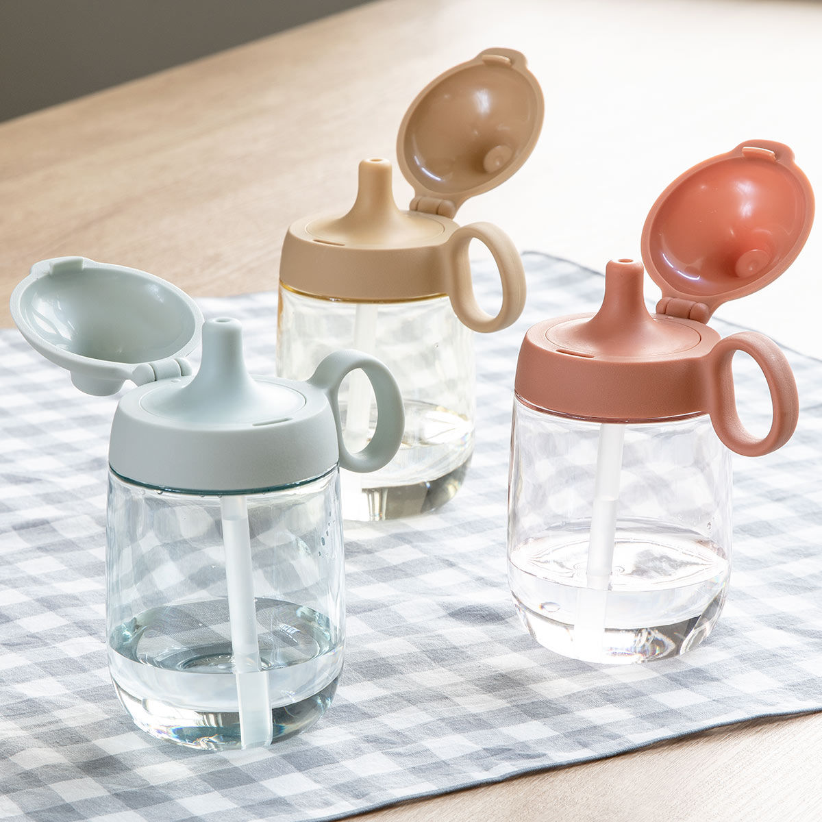 Dショッピング ストローマグ キントー Bonbo 260ml Kinto ベビーマグ トレーニングコップ トレーニングマグ 両手マグ マグ コップ 子ども用水筒 食洗機対応 プラスチック マグボトル 赤ちゃん かわいい おしゃれ オレンジ カテゴリ ベビーカップ マグ