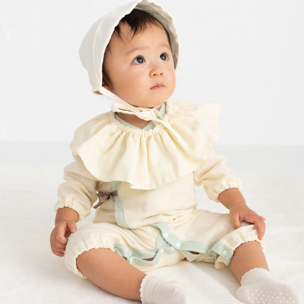 ギフトセット Lien de Famille はじめてのおめかし3点セット 出産祝い ( ギフト セット スタイ ボンネット 肌着 プレゼント 贈り物 お祝い おしゃれ 日本製 よだれかけ ベビー帽子 産着 ベビー 赤ちゃん 女の子 男の子 )【 グリーン 】 グリーン