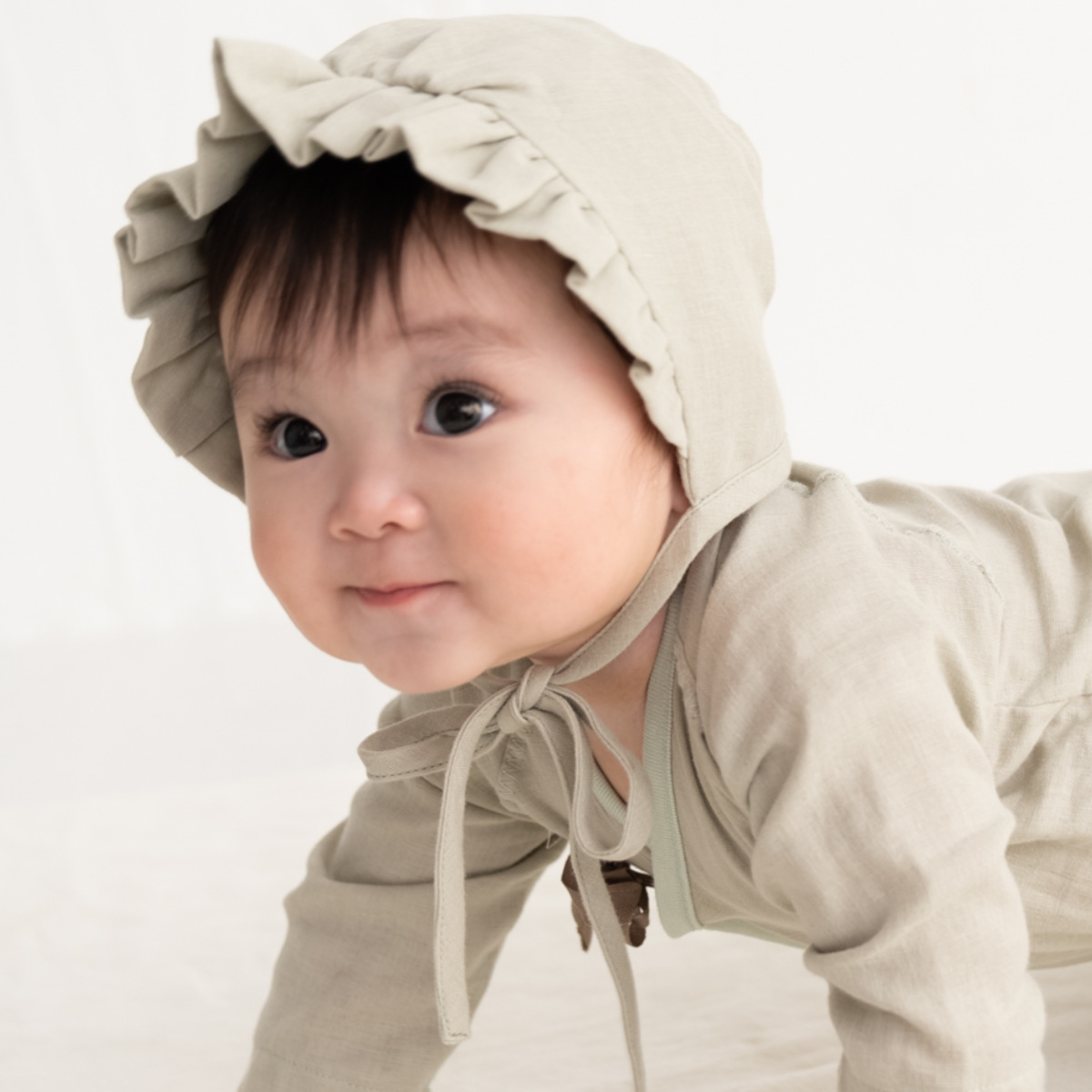 ギフトセット Lien de Famille はじめてのおめかし3点セット 出産祝い ( ギフト セット スタイ ボンネット 肌着 プレゼント 贈り物 お祝い おしゃれ 日本製 よだれかけ ベビー帽子 産着 ベビー 赤ちゃん 女の子 男の子 )【 グリーン 】 グリーン