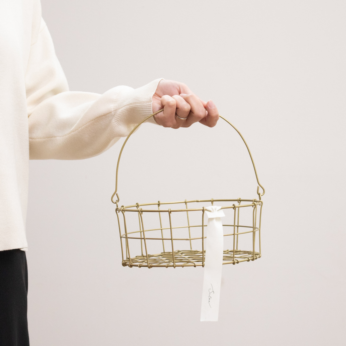 シトア ワイヤーバスケット ワイヤーハンドル ラウンド S バスケット かご ( 収納 カゴ 籠 丸型 収納バスケット 小物入れ ハンドメイド 小物収納 取っ手付き ワイヤー 鉄 アイアン おしゃれ オシャレ かわいい )