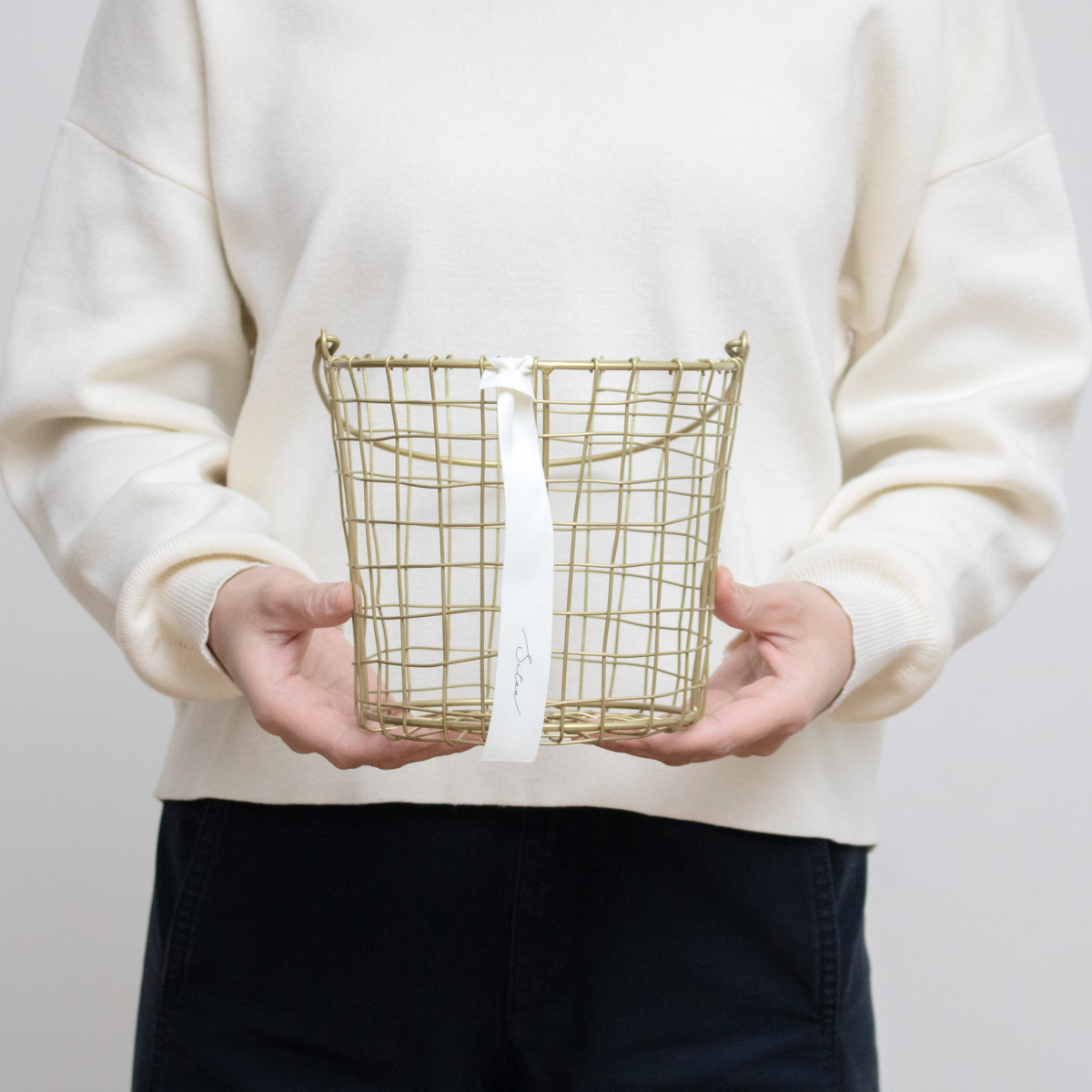 シトア ワイヤーバスケット ワイヤーハンドル ラウンド L バスケット かご ( 収納 カゴ 籠 丸型 収納バスケット 小物入れ ハンドメイド 小物収納 取っ手付き ワイヤー 鉄 アイアン おしゃれ オシャレ かわいい )