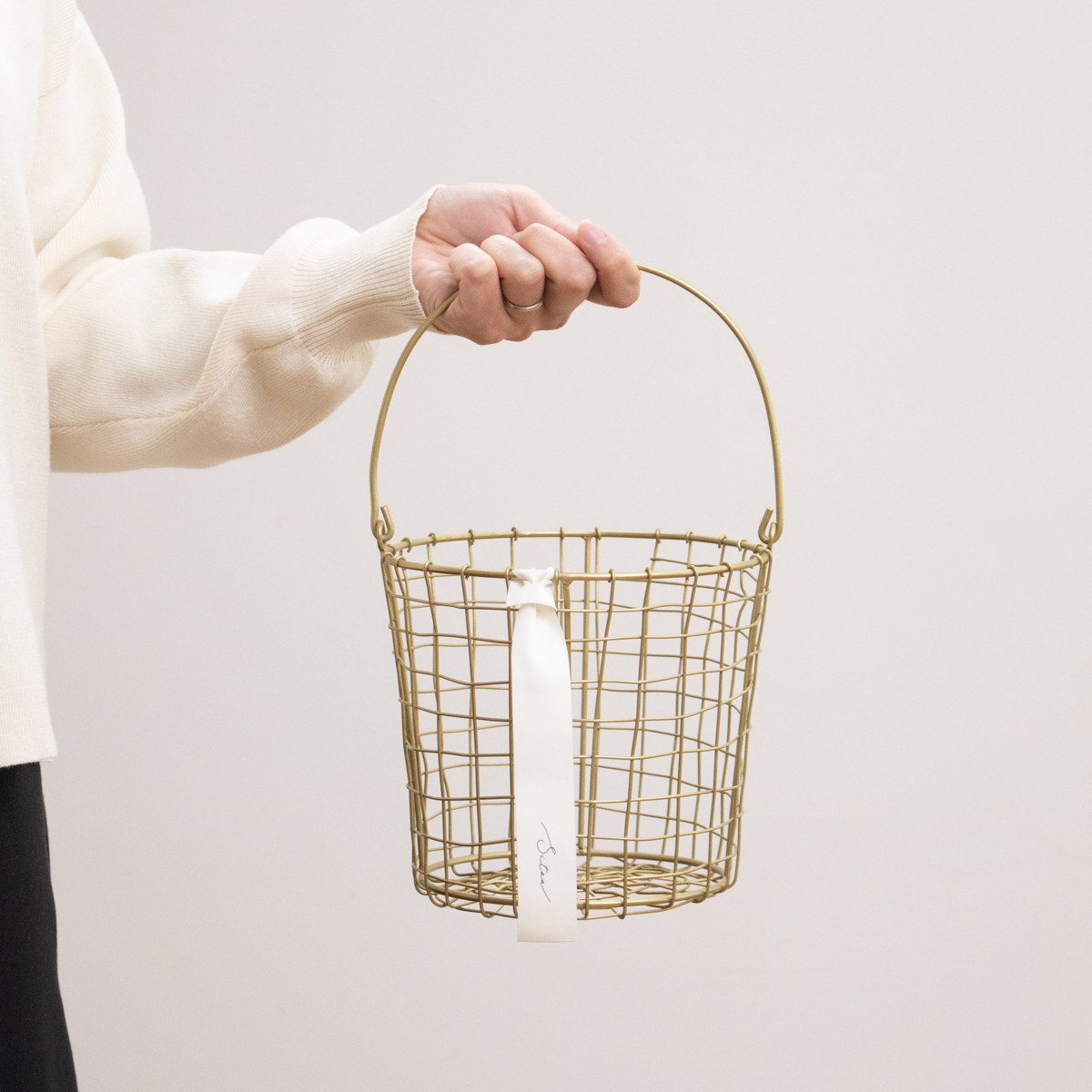 シトア ワイヤーバスケット ワイヤーハンドル ラウンド L バスケット かご ( 収納 カゴ 籠 丸型 収納バスケット 小物入れ ハンドメイド 小物収納 取っ手付き ワイヤー 鉄 アイアン おしゃれ オシャレ かわいい )