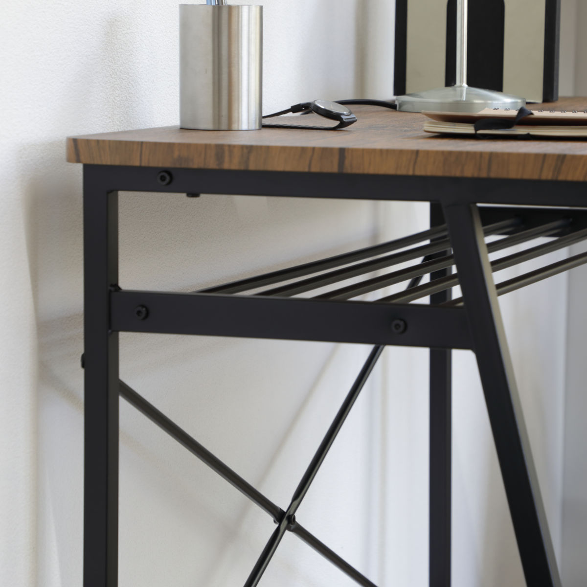 ワークデスク ヴィンテージ調 スチールフレーム 幅90cm ( デスク パソコンデスク PCデスク 机 つくえ 学習机 幅 90 作業台 木目調 天板下 収納 配線穴付き アジャスター付き 勉強机 リビングデスク 作業机 在宅 )