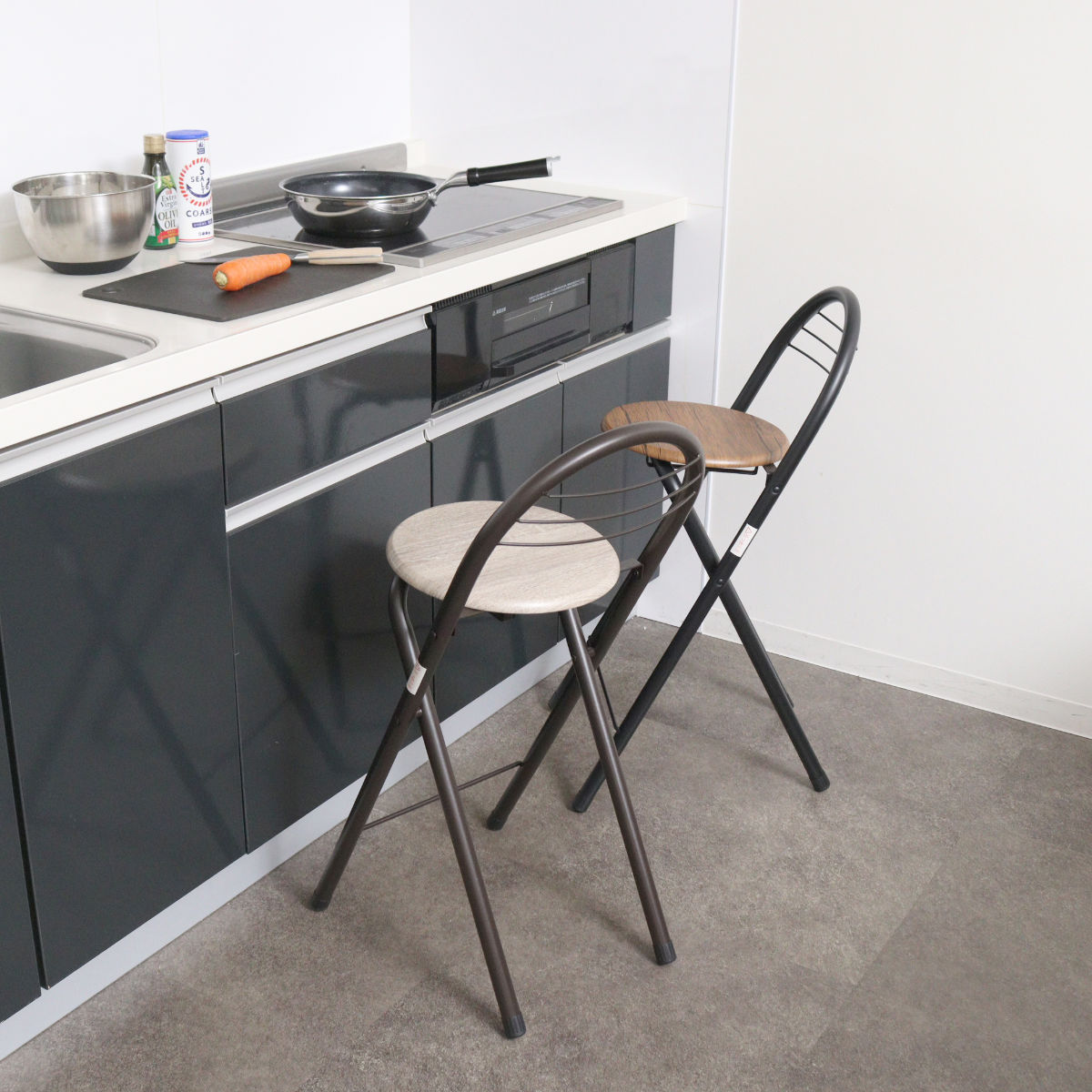 折りたたみ椅子 座面高58cm 背もたれ付 フォールディングハイチェア ( カウンターチェア ハイタイプ ハイチェア バーチェア キッチン 丸 木製 座面 スチール シンプル おしゃれ ) 【ブラック×ブラウン】 ブラック×ブラウン