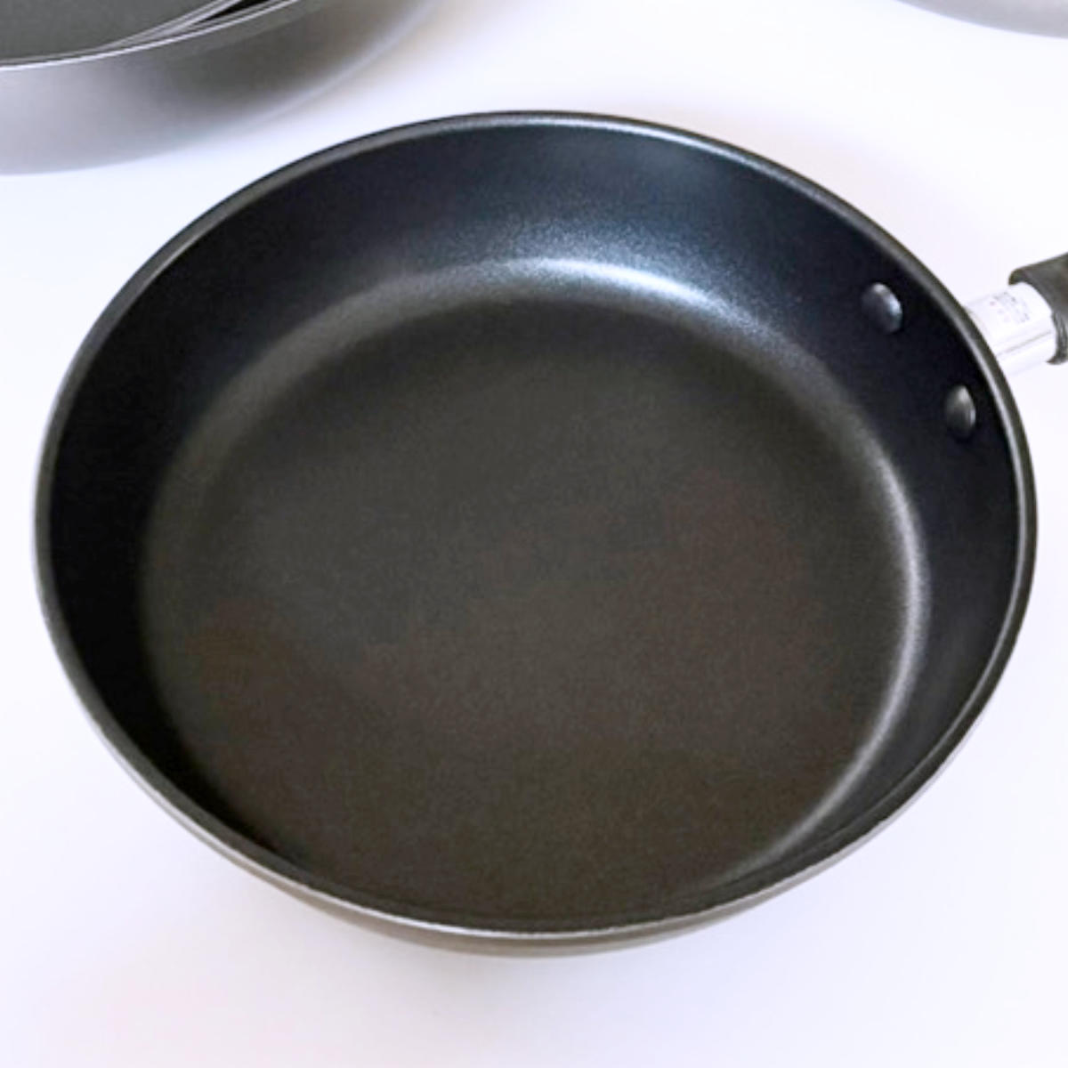 フライパン 20cm ガス火専用 ポワレ ( アルミフライパン ふっ素加工 フッ素加工 軽い 20センチ フッ素コーティング アルミ製 軽量 )