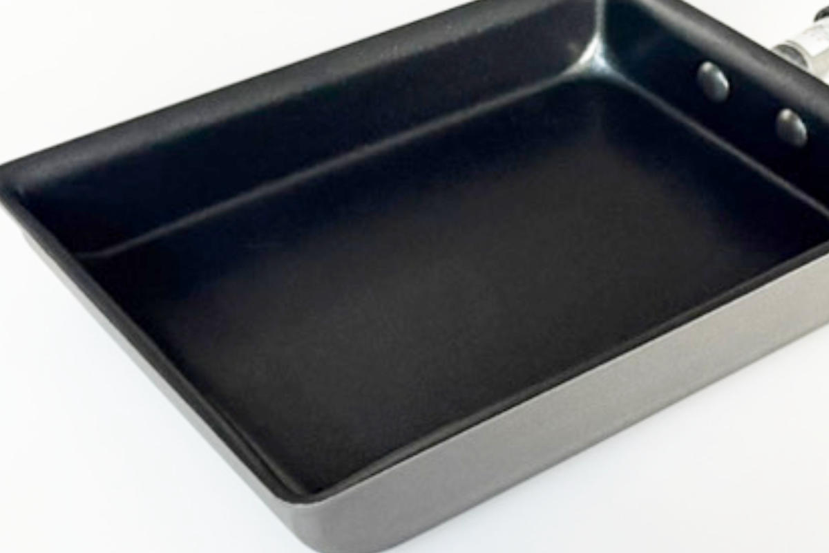 卵焼き器 13×18cm ガス火専用 ポワレ ( 玉子焼き器 玉子焼きフライパン エッグパン 卵焼き 玉子焼き フライパン ふっ素加工 フッ素加工 朝食 弁当 弁当作り 時短調理 お弁当作り 軽量 軽い アルミ製 )