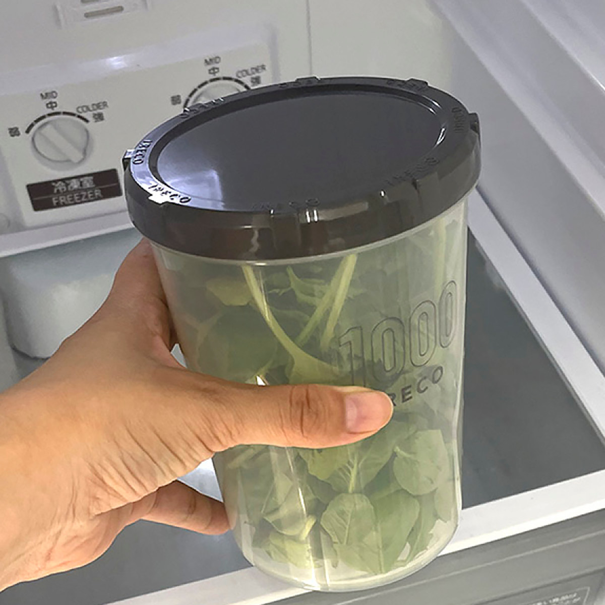 保存容器 IRECO 食品保存容器 Mサイズ 1L ( キャニスター プラスチック容器 フードストッカー 日本製 丸型 深型 BPAフリー 保存 密閉 半透明 耐久性 液体 漏れにくい スクリューキャップ 1000ml 省スペース )