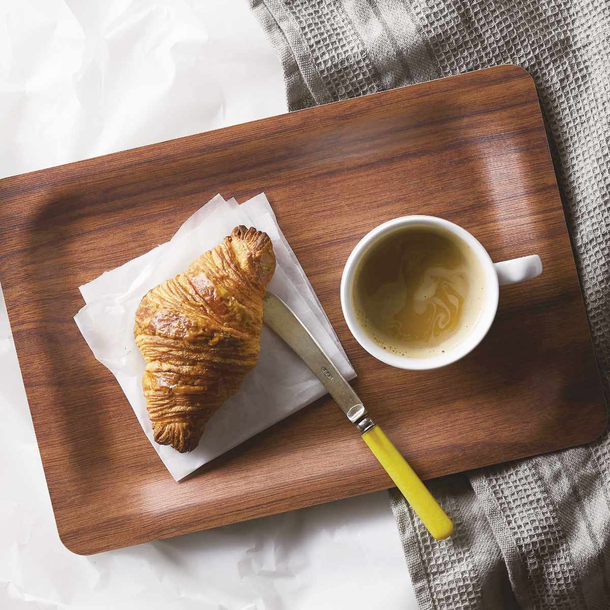 トレー 35cm 長角 NOSトレー ラミネウェア ( 日本製 滑り止め加工 紙 樹脂 角型 環境にやさしい トレイ お盆 おぼん 長方形 おしゃれ シンプル ナチュラル すべり止め 木目調 エコ テーブルウェア キッチン雑貨 キッチン用品 ) 【ライトオーク】 ライトオーク