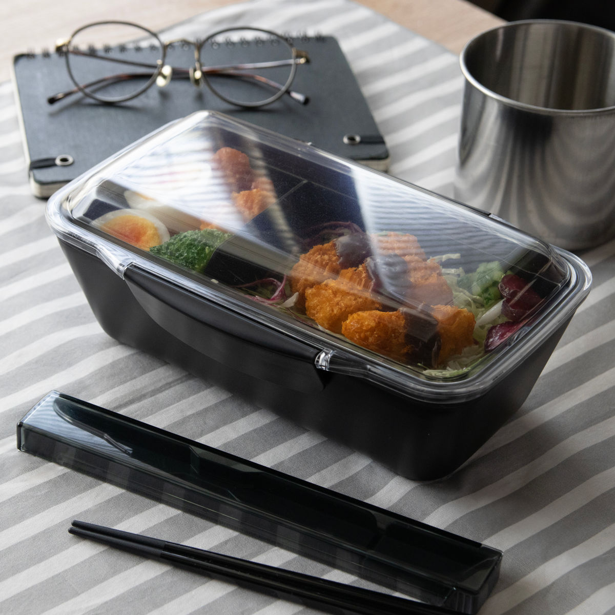 弁当箱 1000ml 1段 モノトーンドームランチボックス1000 ( 食洗機対応 レンジ対応 ランチボックス ドーム蓋 仕切り付き 大容量 食洗機OK レンジOK 弁当 お弁当 一段 ドーム ランチ シンプル 男性 日本製 )