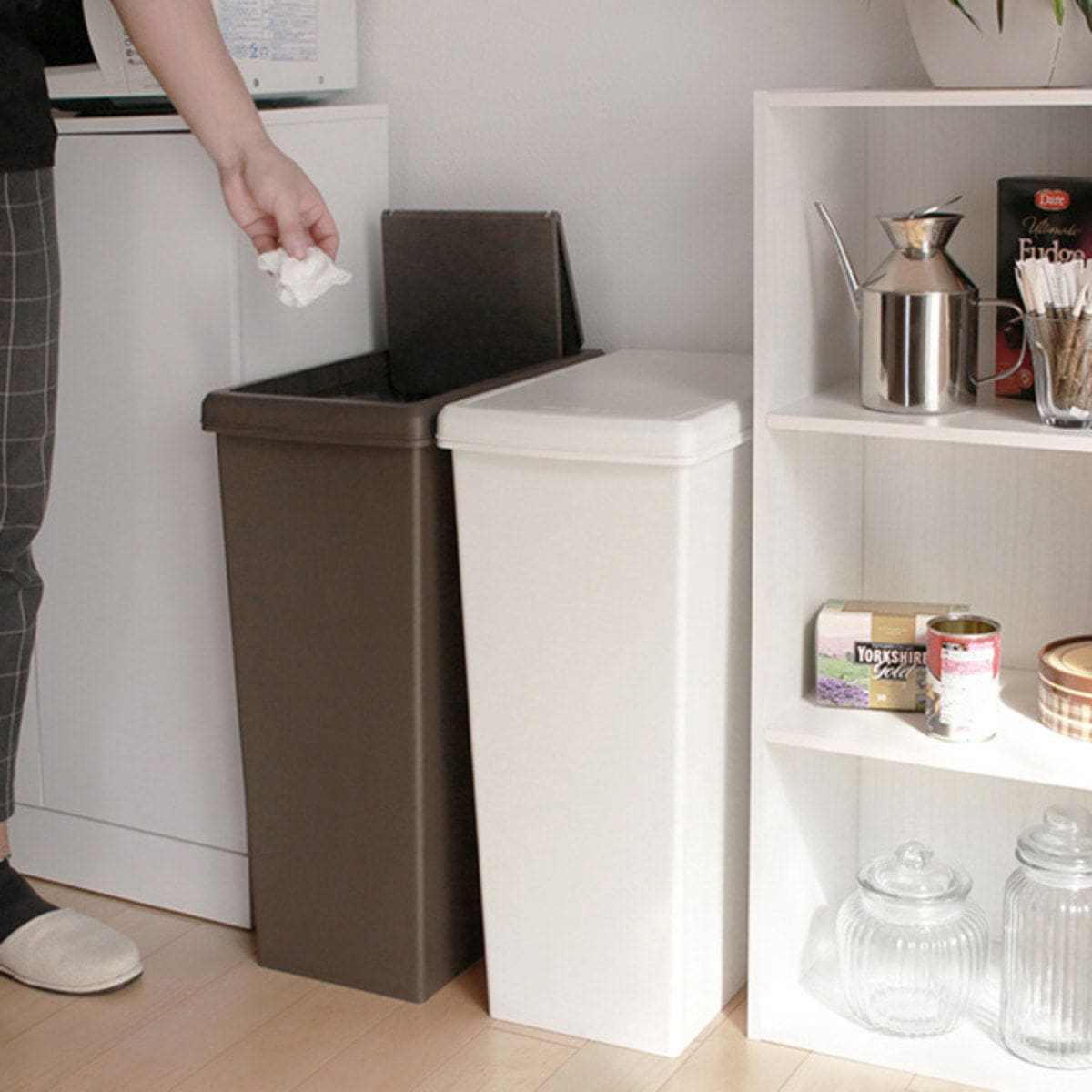 ゴミ箱 45L 同色3個セット スライドペール 無地 ふた付き ( ごみ箱 45リットル スリム スライド蓋 キッチン 分別 縦型 3個 まとめ買い セット ダストボックス 蓋つき キャスター付き 袋止め付き シンプル おしゃれ ) 【ナイトブルー】 ナイトブルー