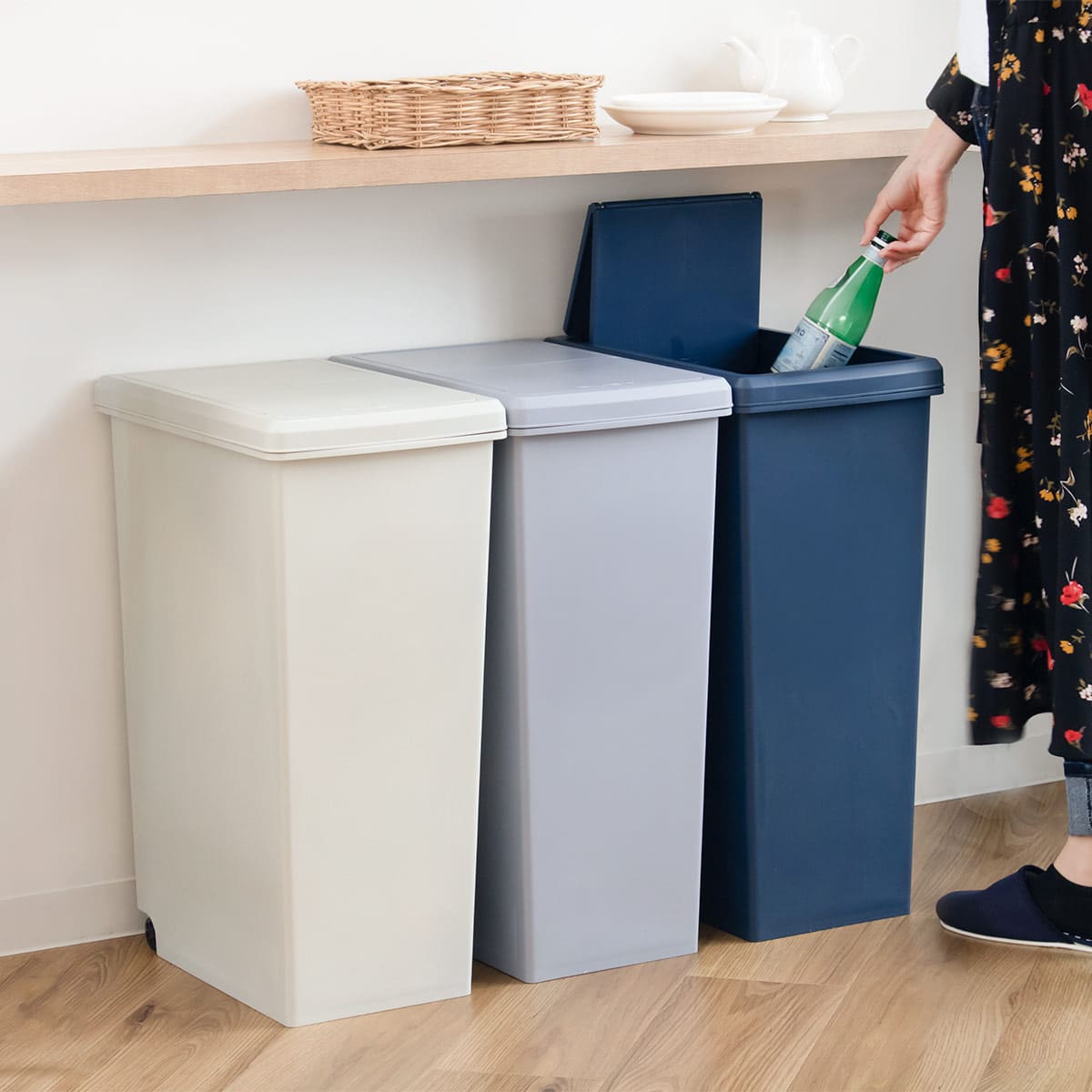 ゴミ箱 45L 同色2個セット スライドペール 無地 ふた付き ( ごみ箱 45リットル スリム スライド蓋 キッチン 分別 縦型 2個 まとめ買い セット ダストボックス 蓋つき キャスター付き 袋止め付き シンプル おしゃれ ) 【ブラウン】 ブラウン