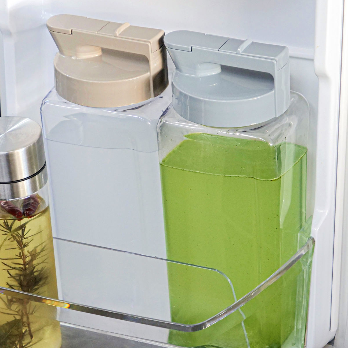 ピッチャー 冷水筒 2.1L 耐熱 横置き 同色2個セット ( 冷水筒 麦茶ポット 水差し 水さし プラスチック製 縦 横 熱湯 広口 麦茶 冷水ポット 角型 お手入れ簡単 ) 【ベージュ】 ベージュ