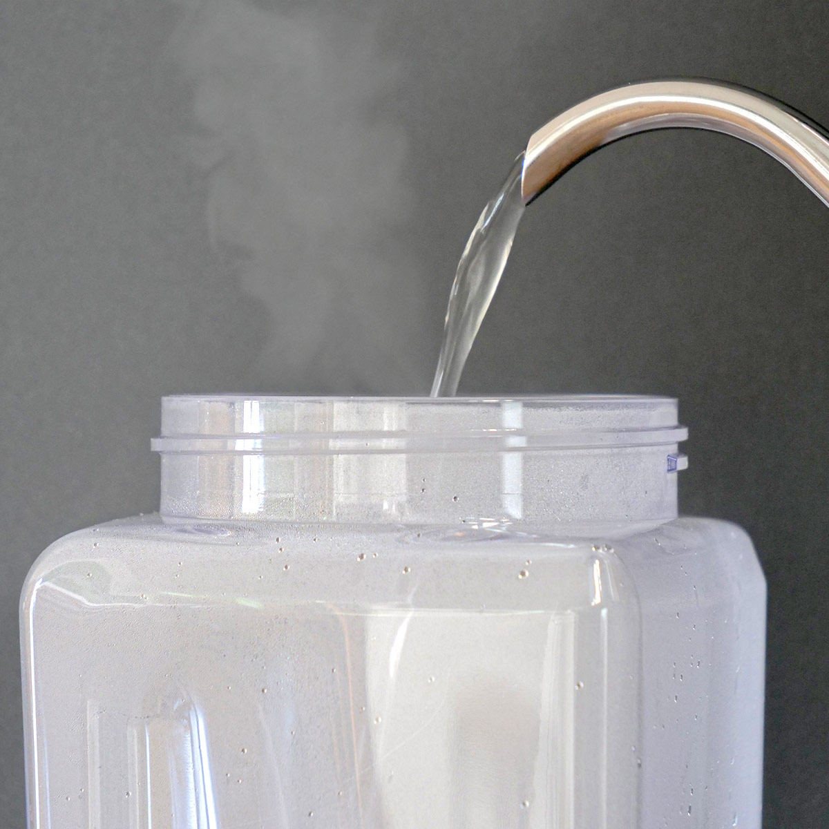 ピッチャー 冷水筒 2.1L 耐熱 横置き 同色2個セット ( 冷水筒 麦茶ポット 水差し 水さし プラスチック製 縦 横 熱湯 広口 麦茶 冷水ポット 角型 お手入れ簡単 ) 【ベージュ】 ベージュ