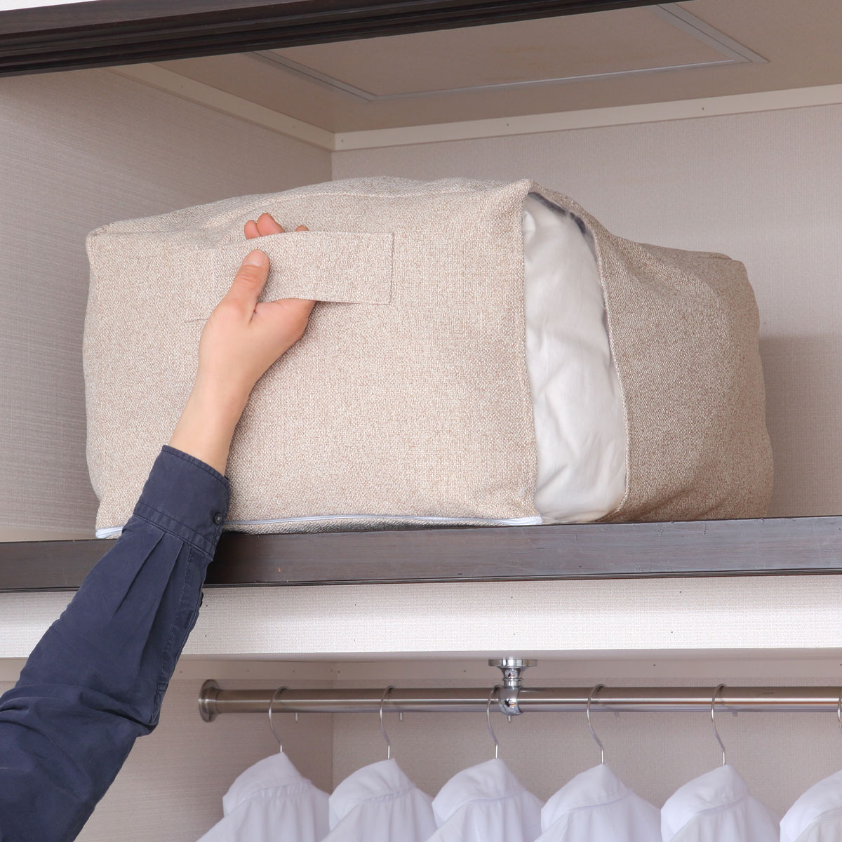 布団収納袋 シングル+毛布 掛け布団用 窓付き 2個セット ( 布団 収納 ふとん ケース ファブリック クローゼット収納 コンパクト こたつ布団 fab container 持ち手付き 洋服 保管 おしゃれ 収納ケース 毛布 衣類 押し入れ ) 【ベージュ】 ベージュ