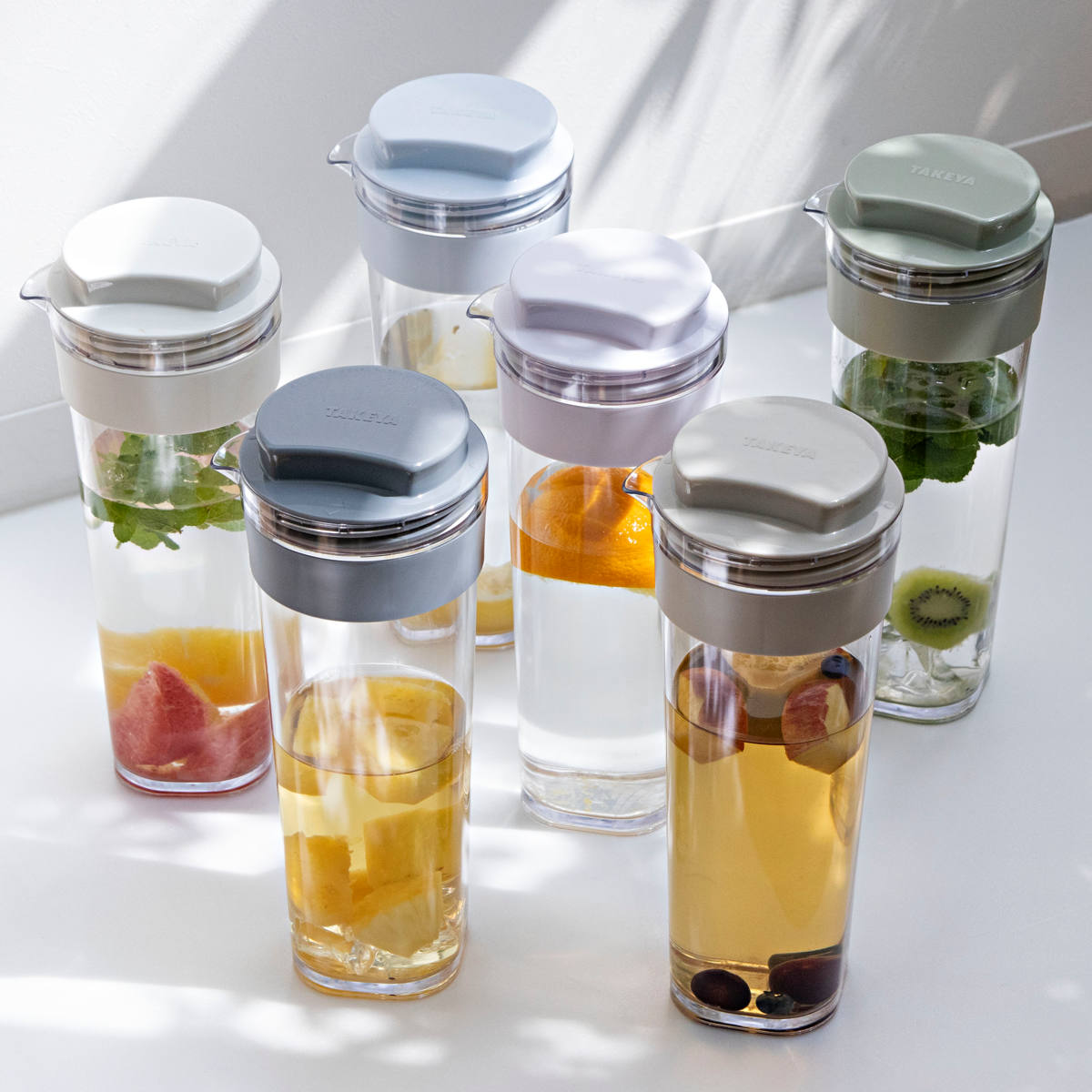 冷水筒 スリムジャグ 1.1L 横置き 縦置き 耐熱 日本製 同色2本セット ( 麦茶ポット ピッチャー 水差し 熱湯 白 麦茶 冷水ポット 約 1リットル プラスチック モノトーン ) 【イエロー】 イエロー