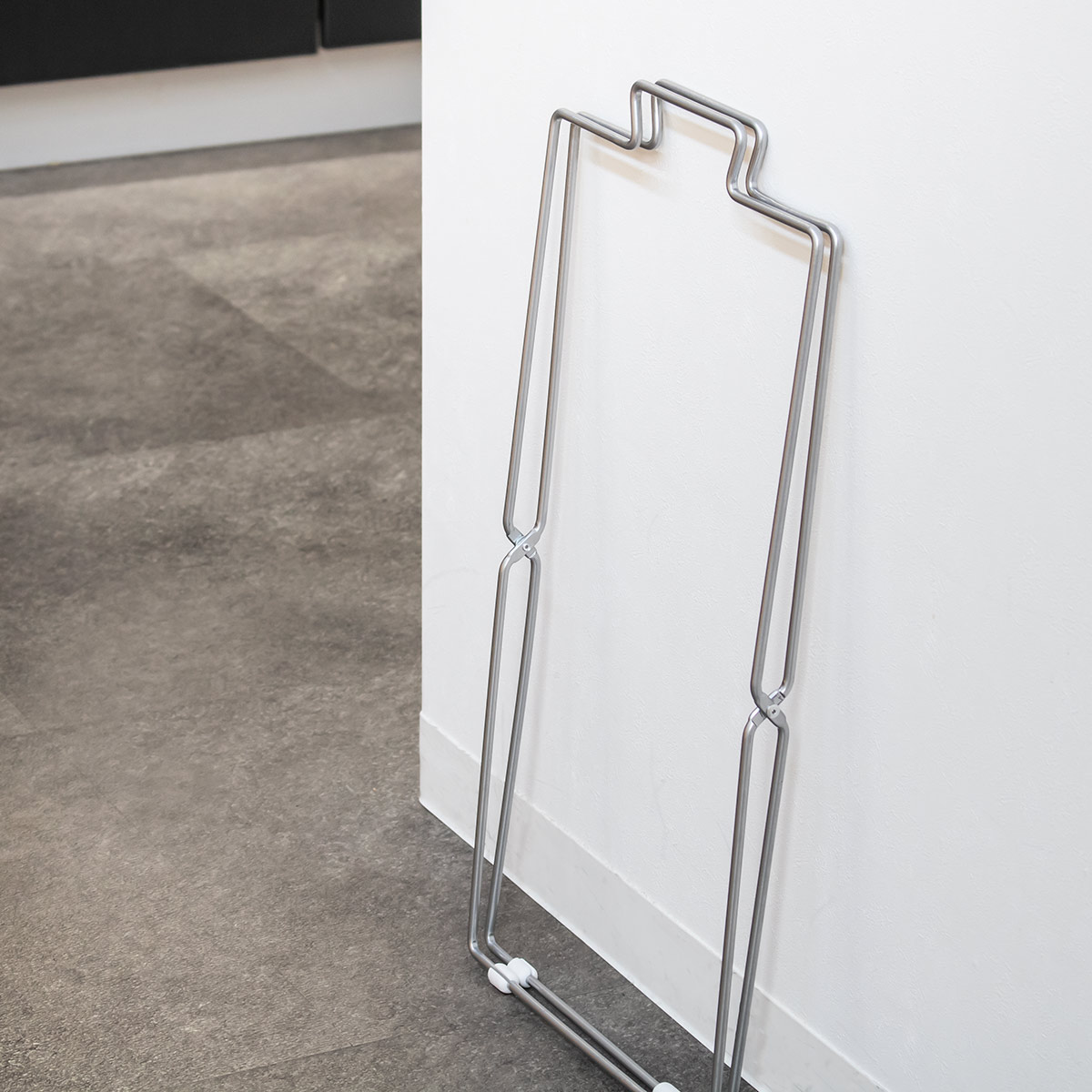 ゴミ箱 レジ袋スタンド シングルタイプ コンパクト ( ゴミ袋スタンド レジ袋 ゴミ袋 スタンド 分別 折りたたみ ゴミ袋ホルダー 袋 ごみ箱 シンプル 掛ける 取っ手付きゴミ袋 省スペース )