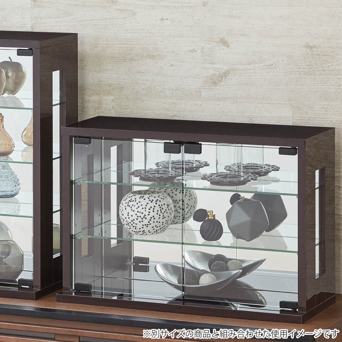 卓上コレクションケース 幅60cm 横型 ガラス ( コレクションラック 卓上 収納 ディスプレイケース ガラス扉 飾り棚 フィギュア フィギュアケース 透明 ケース ガラス棚 背面ミラー ホワイト ダークブラウン ) 【ダークブラウン】 ダークブラウン