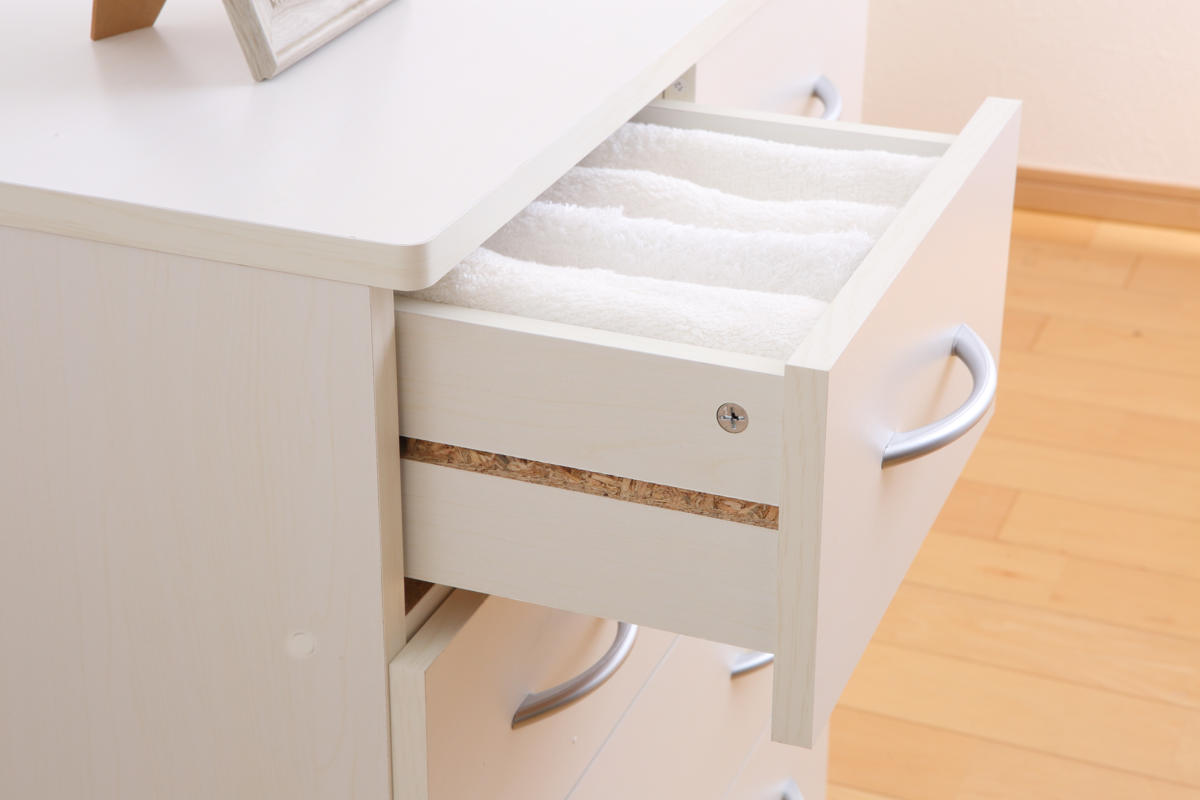 チェスト 幅60cm 4段 北欧風 ブルーム ( 4段 5杯 たんす タンス リビングチェスト 収納 リビング収納 衣類収納 箪笥 木目 ホワイト 白 ブラウン 茶色 おしゃれ ) 【ウォールナット】 ウォールナット