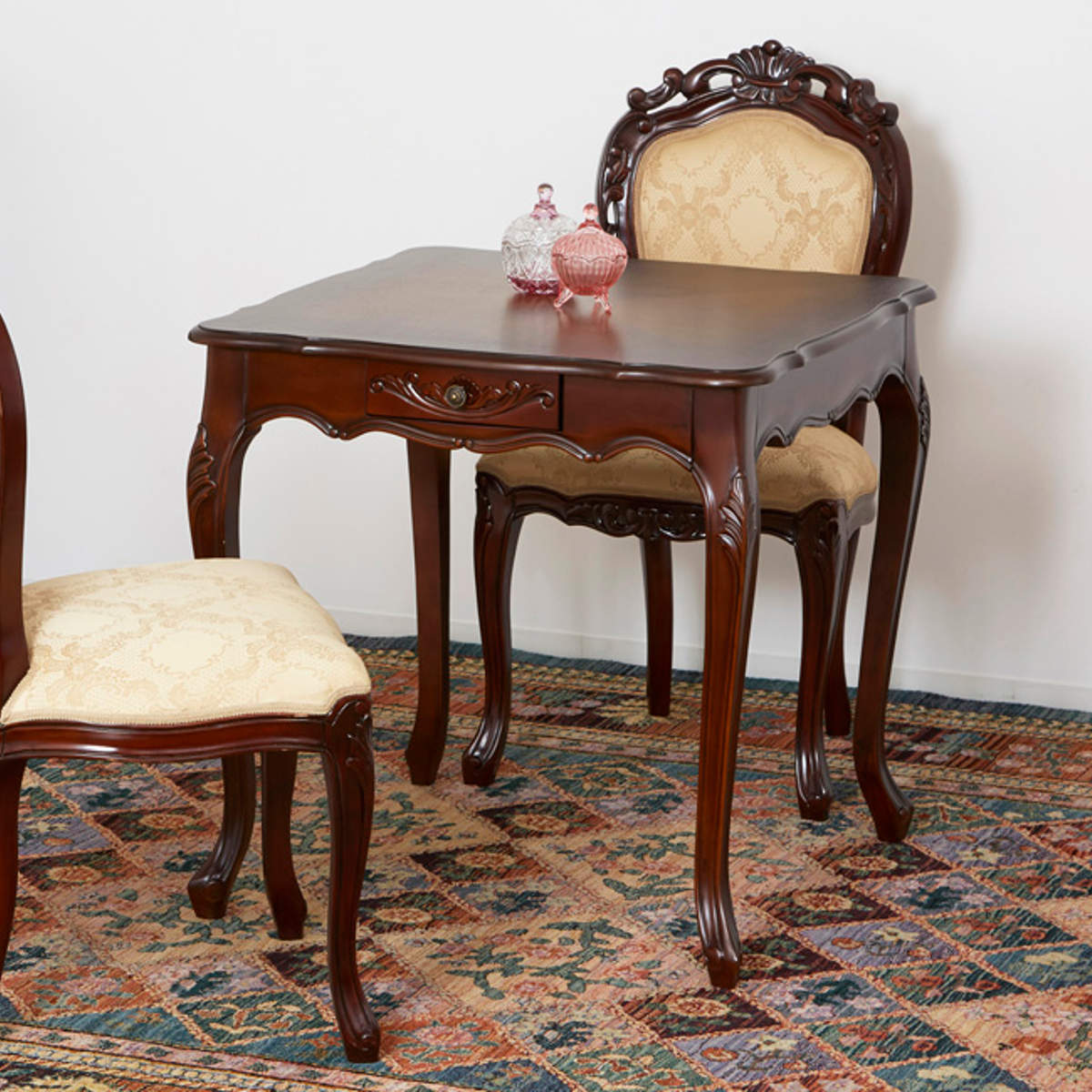 ダイニングテーブル 幅75cm コモ 引出付き 猫脚 ( テーブル 食卓テーブル 正方形 机 木製 天然木 ダイニング 食卓 アンティーク調 引き出し 収納付き リビングテーブル 作業台 木製テーブル ウッドテーブル マホガニー コンパクト ) 【ブラウン】 ブラウン