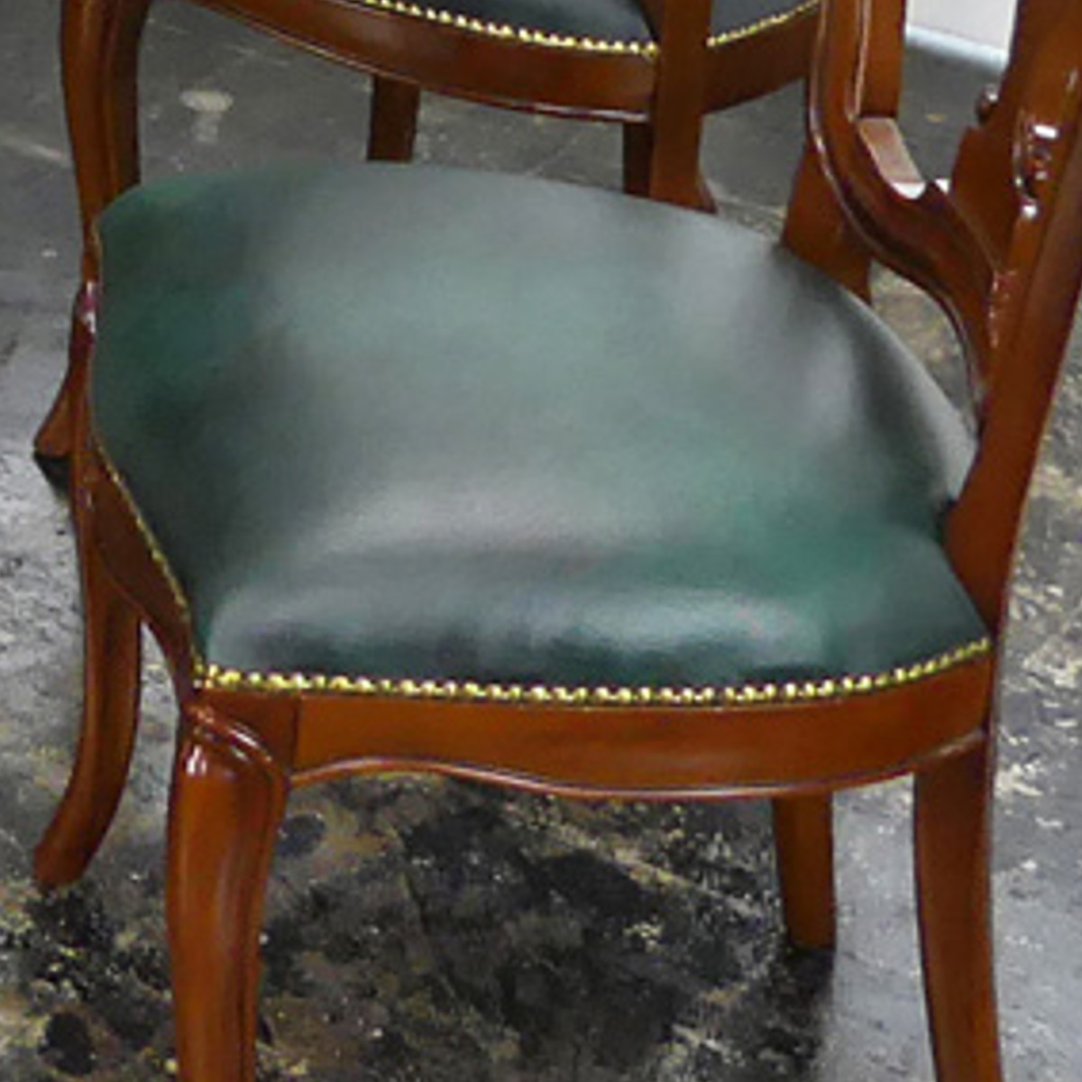 ダイニングチェア 座面高49cm 猫脚 ヴァーサ 完成品 ( チェア ダイニング イス 椅子 食卓椅子 木製 天然木 肘なし アンティーク調 座面 広い レザー調 チェアー いす 食卓 リビング 木製椅子 リビングチェア マホガニー )