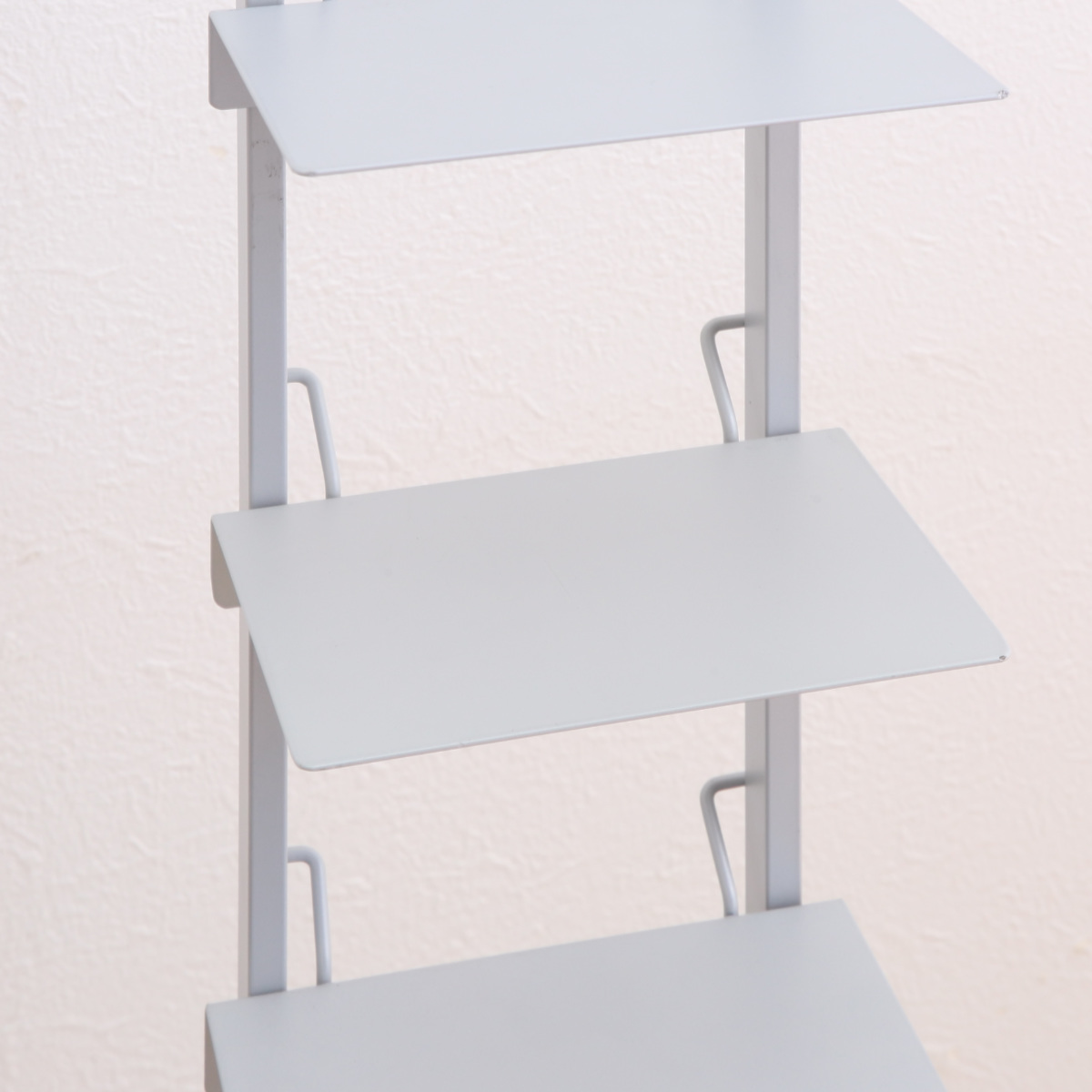 ブックタワー 幅30cm キャスター付き 高さ110cm 積読 つんどく ( マガジンラック ブックシェルフ 6段 本棚 ラック 収納 スリム スチール 可動棚 インテリア ディスプレイ 高さ調節 隠しキャスター ブラック グレー ) 【グレー】 グレー