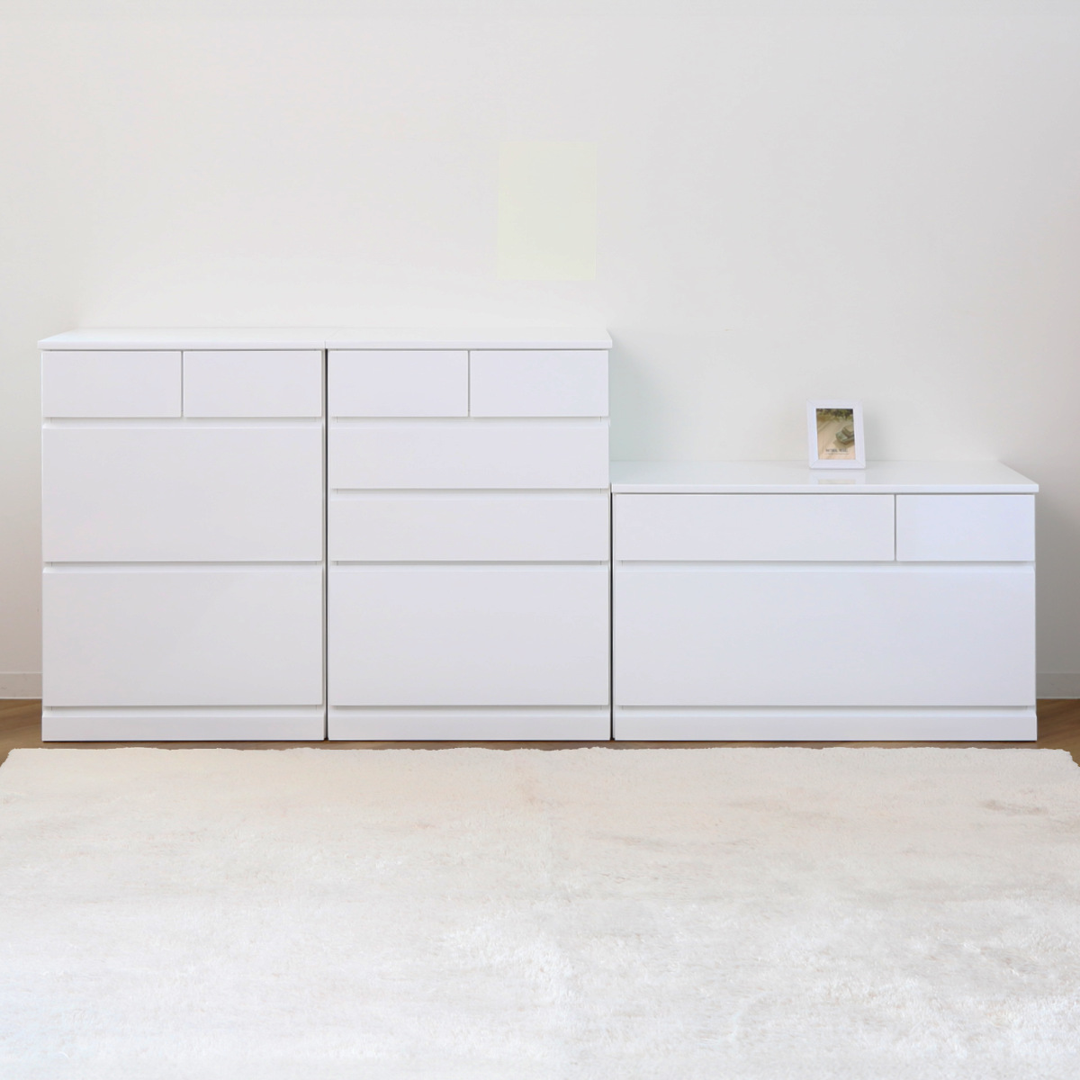 ハイチェスト 幅60cm 引出し4杯 鏡面仕上げ 完成品 ( チェスト 収納 引出し 鏡面 クローゼット 3段 4杯 フルオープン お手入れ簡単 衣類収納 ディスプレイ ホワイト )