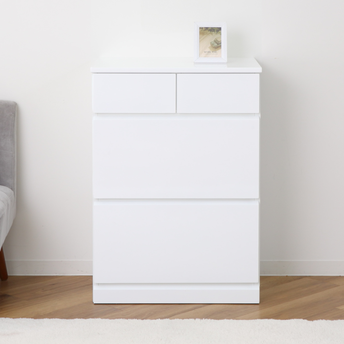 ハイチェスト 幅60cm 引出し4杯 鏡面仕上げ 完成品 ( チェスト 収納 引出し 鏡面 クローゼット 3段 4杯 フルオープン お手入れ簡単 衣類収納 ディスプレイ ホワイト )