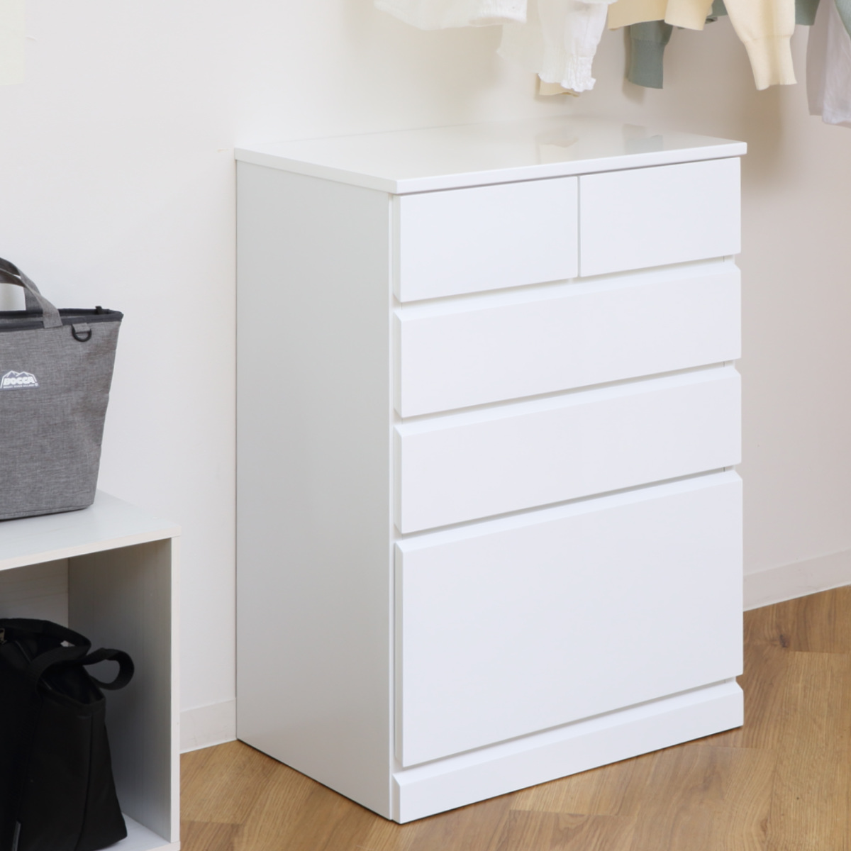 ハイチェスト 幅60cm 引出し5杯 鏡面仕上げ 完成品 ( チェスト 収納 引出し 鏡面 クローゼット 4段 5杯 フルオープン お手入れ簡単 衣類収納 ディスプレイ ホワイト )