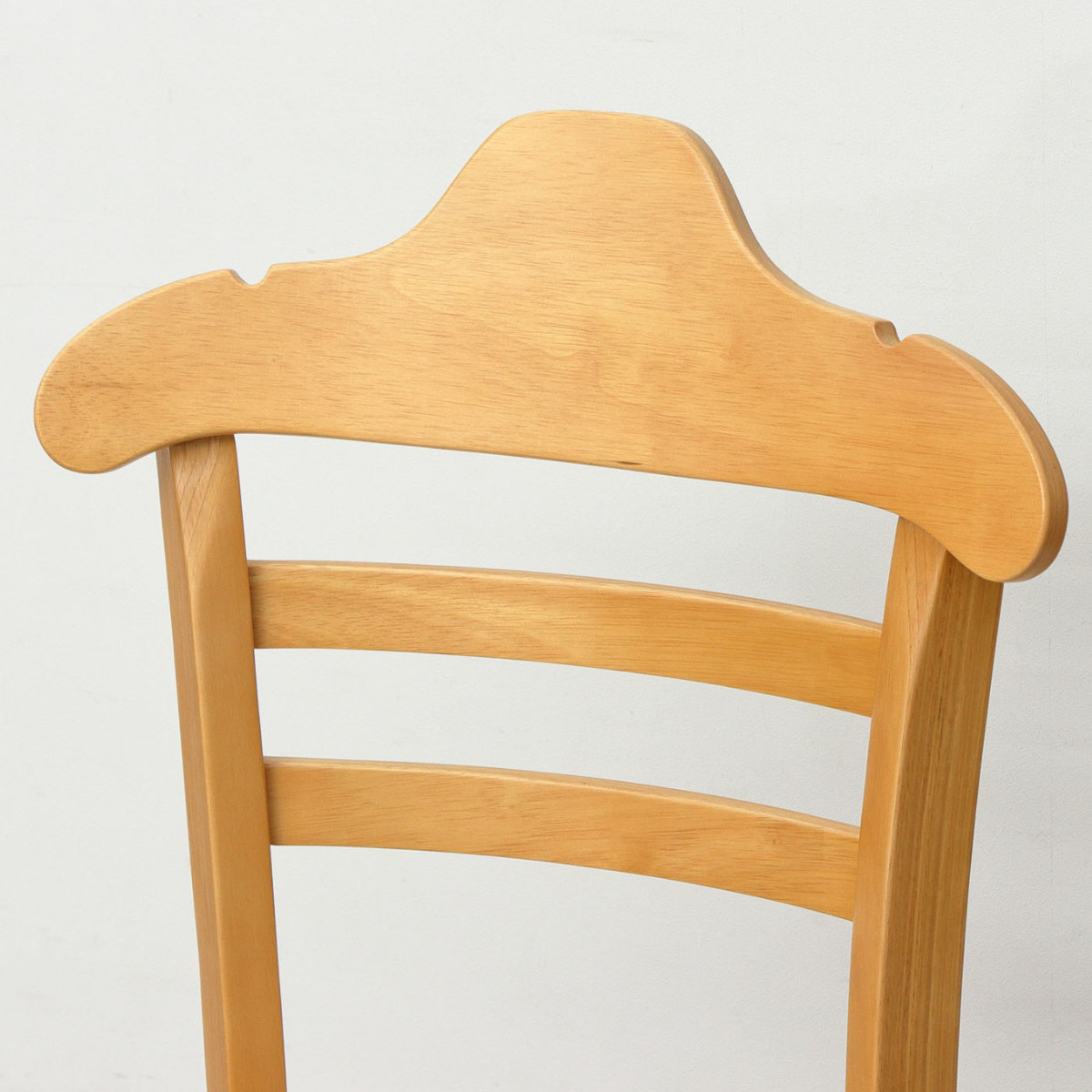 ダイニングチェア 座面高43cm 2脚セット ハング 木製 ( チェア ダイニング 天然木 イス 椅子 食卓椅子 肘なし アームレス 完成品 いす 食卓 リビング リビングチェア シンプル 木製チェア 座面 ウレタン 背もたれ ハンガー形状 ) 【ナチュラル】 ナチュラル