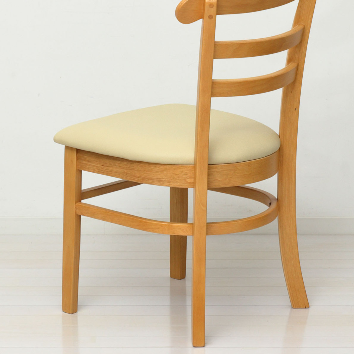 ダイニングチェア 座面高43cm 2脚セット ハング 木製 ( チェア ダイニング 天然木 イス 椅子 食卓椅子 肘なし アームレス 完成品 いす 食卓 リビング リビングチェア シンプル 木製チェア 座面 ウレタン 背もたれ ハンガー形状 ) 【ナチュラル】 ナチュラル