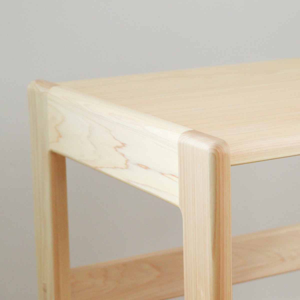 学習机 SS 身長80cm向け TODDLER 木製 ひのき 日本製 ( 開梱設置 デスク 机 ヒノキ キッズデスク 天然木 完成品 サイドテーブル キッズテーブル 子供机 角丸 安心 転び止め ミニ 子供 子ども お絵描き 勉強 学習 キッズ家具 )