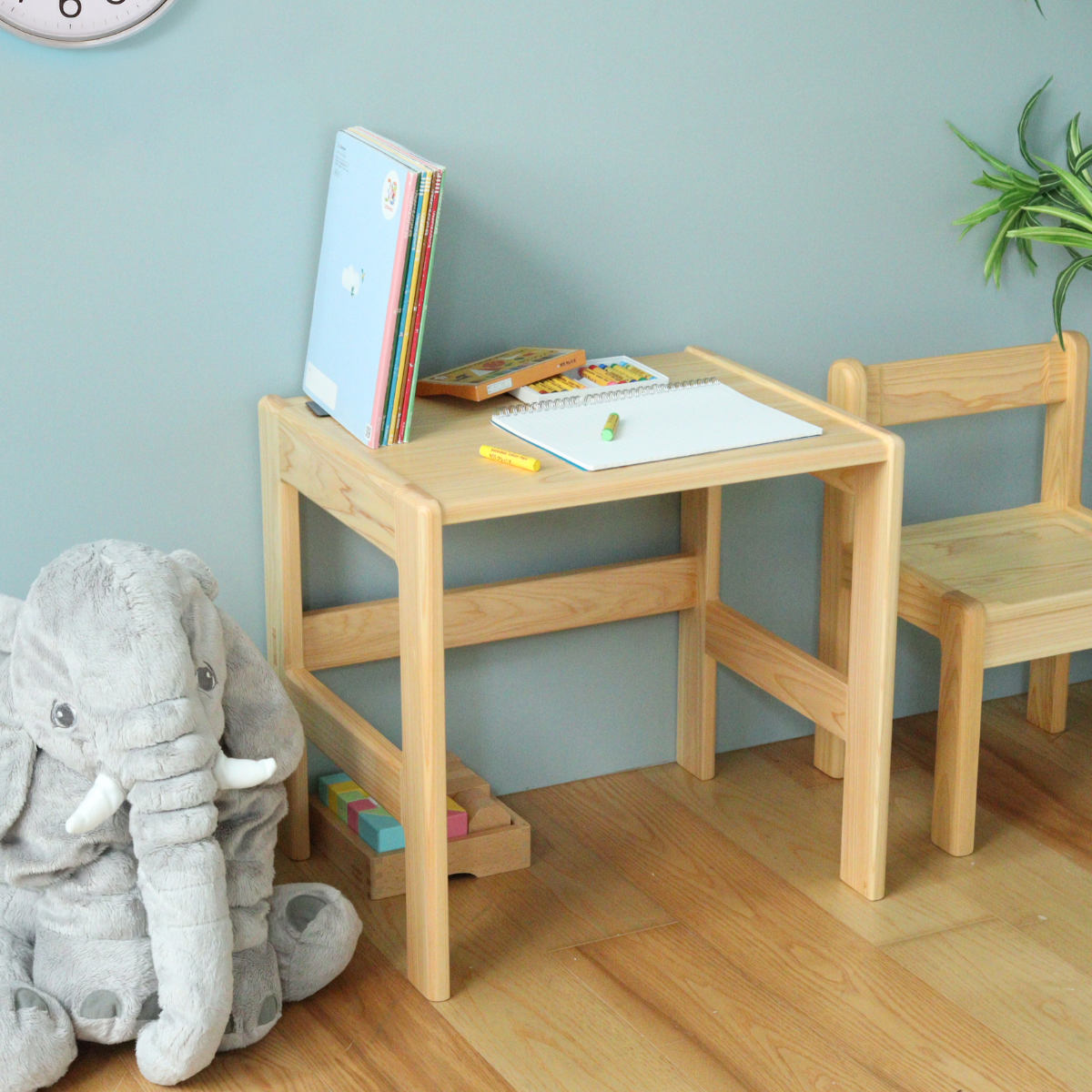 学習机 M 身長100cm向け TODDLER 木製 ひのき 日本製 ( 開梱設置 デスク 机 ヒノキ キッズデスク 天然木 完成品 サイドテーブル キッズテーブル 子供机 角丸 安心 転び止め ミニ 子供 子ども お絵描き 勉強 学習 キッズ家具 )