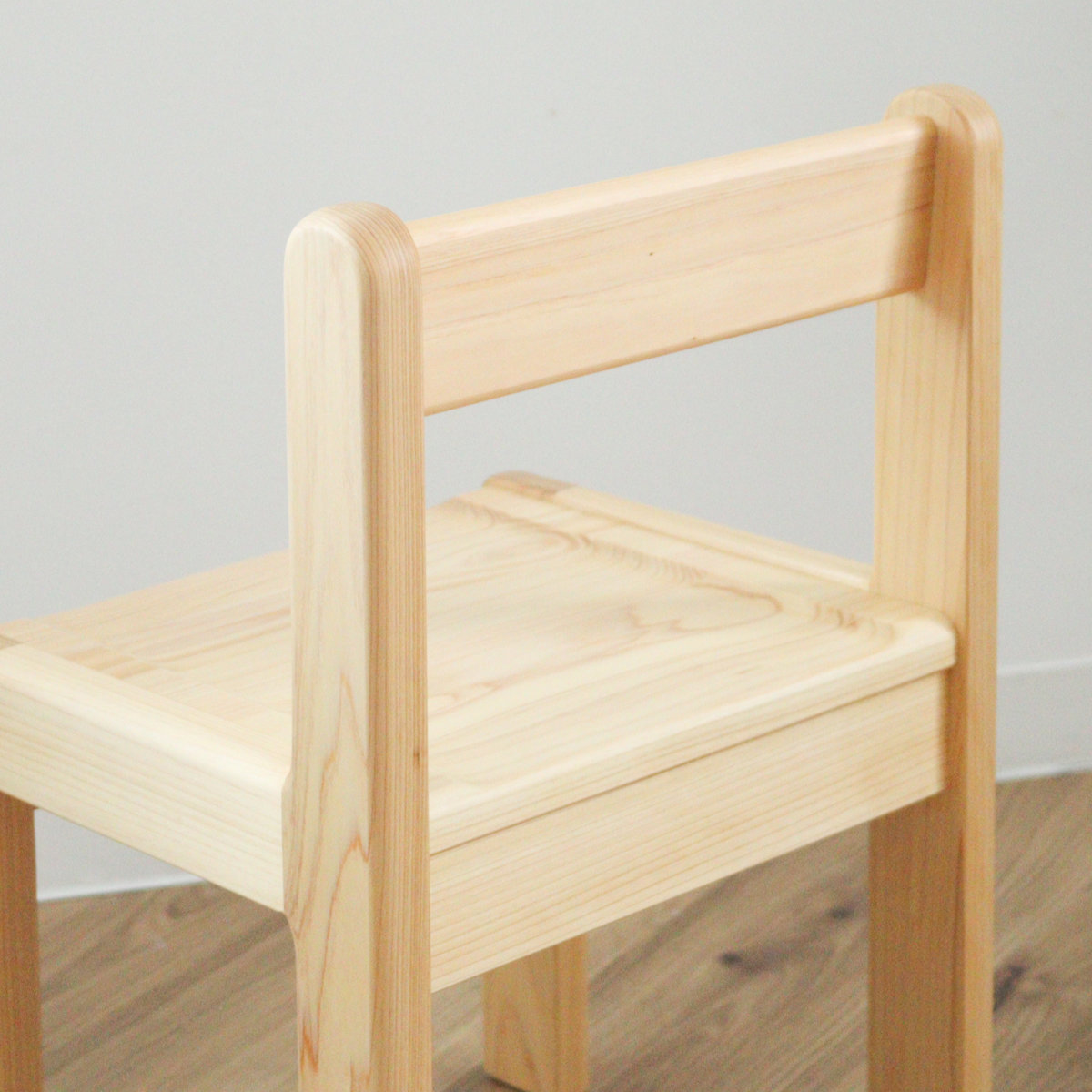学習椅子 M 身長100cm向け TODDLER 木製 ひのき 日本製 ( 開梱設置 チェア イス 椅子 ヒノキ キッズチェア 天然木 完成品 軽量 ローチェア 子供椅子 角丸 安心 ミニ 子供 子ども お絵描き 勉強 学習 キッズ家具 背もたれ ) 【ピンク】 ピンク