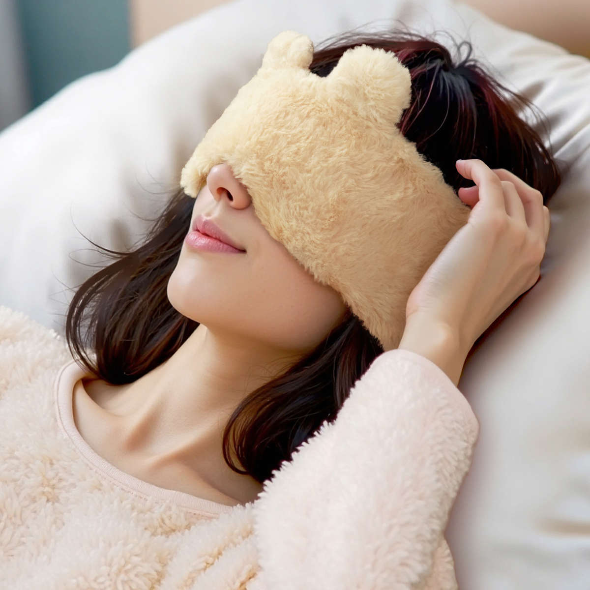 ホットアイマスク レンジですぐにホッカホカ ジェル湯たんぽ hocca アイマスク アニマル ( アイピロー ジェル 電子レンジ 再使用可 猫 くま うさぎ かわいい 繰り返し使用 温かい 簡単 プレゼント ギフト 温める 目元 耳 ) 【ネコ】 ネコ