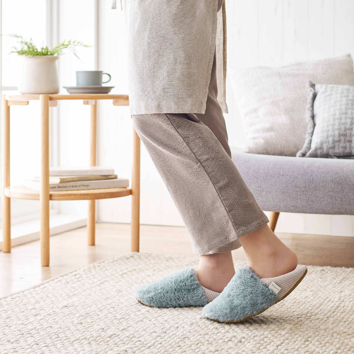 スリッパ レンジですぐにホッカホカ ジェル湯たんぽ hocca ポケット付きウォームスリッパ ( ルームシューズ レディース ふわふわ 電子レンジ カイロ 湯たんぽ付き 洗える 滑り止め 室内 暖かい 冬 ボア ファー かかと ) 【セージグリーン】 セージグリーン