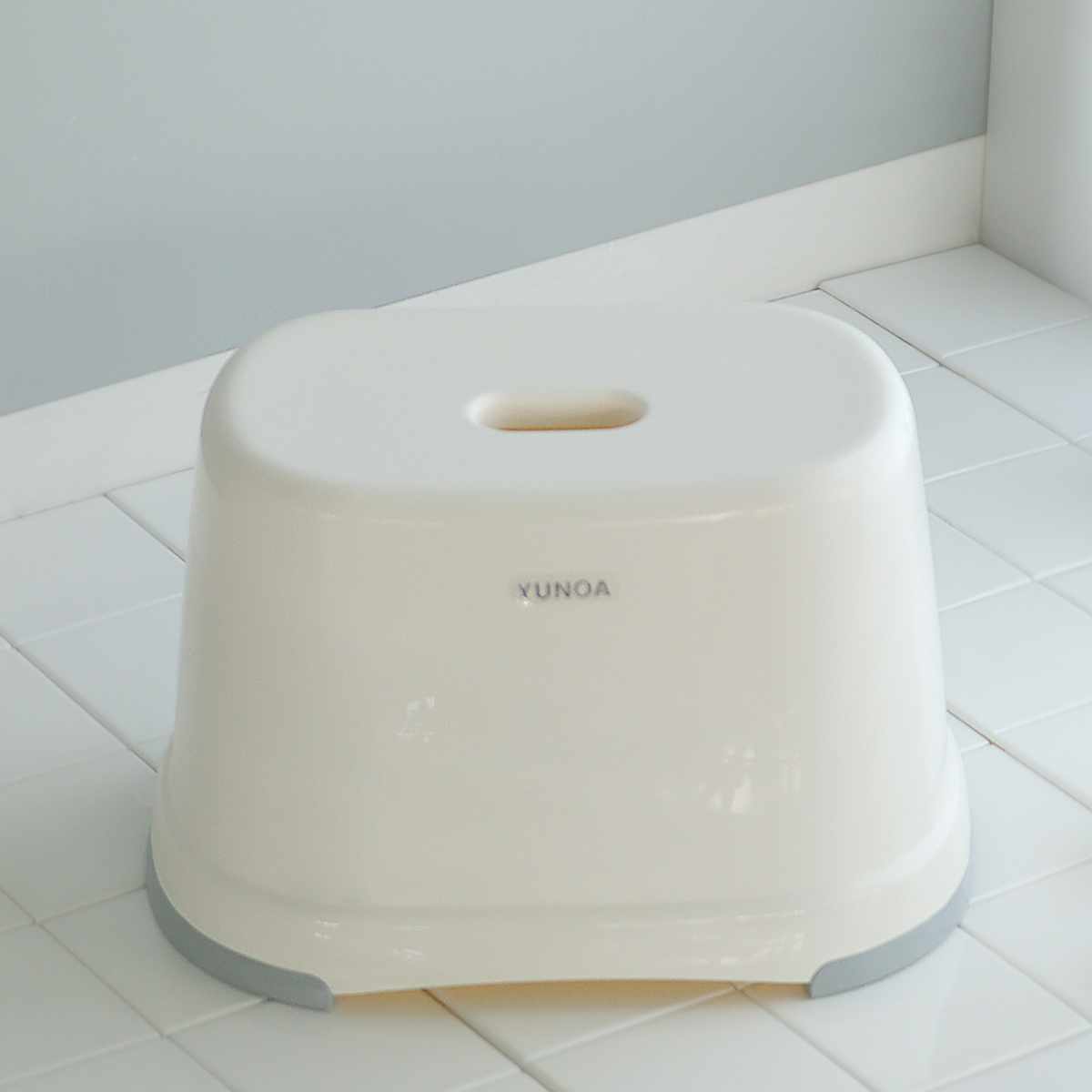 風呂イス バスチェア YUNOA 高さ21cm 防カビ ・ 抗菌 ニューホワイト ( 風呂椅子 風呂いす バスチェアー お風呂椅子 お風呂イス シャワーチェア カビ防止 銀イオン滑り止め すべり止め 軽量 白 シンプル 高さ 21cm 21 )