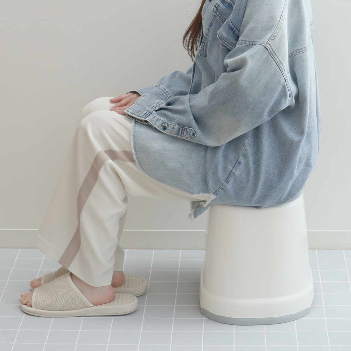 風呂イス バスチェア YUNOA 高さ28cm 防カビ ・ 抗菌 ニューホワイト ( 風呂椅子 風呂いす バスチェアー お風呂椅子 お風呂イス シャワーチェア カビ防止 銀イオン滑り止め すべり止め 軽量 白 シンプル 高さ 28cm 28 )