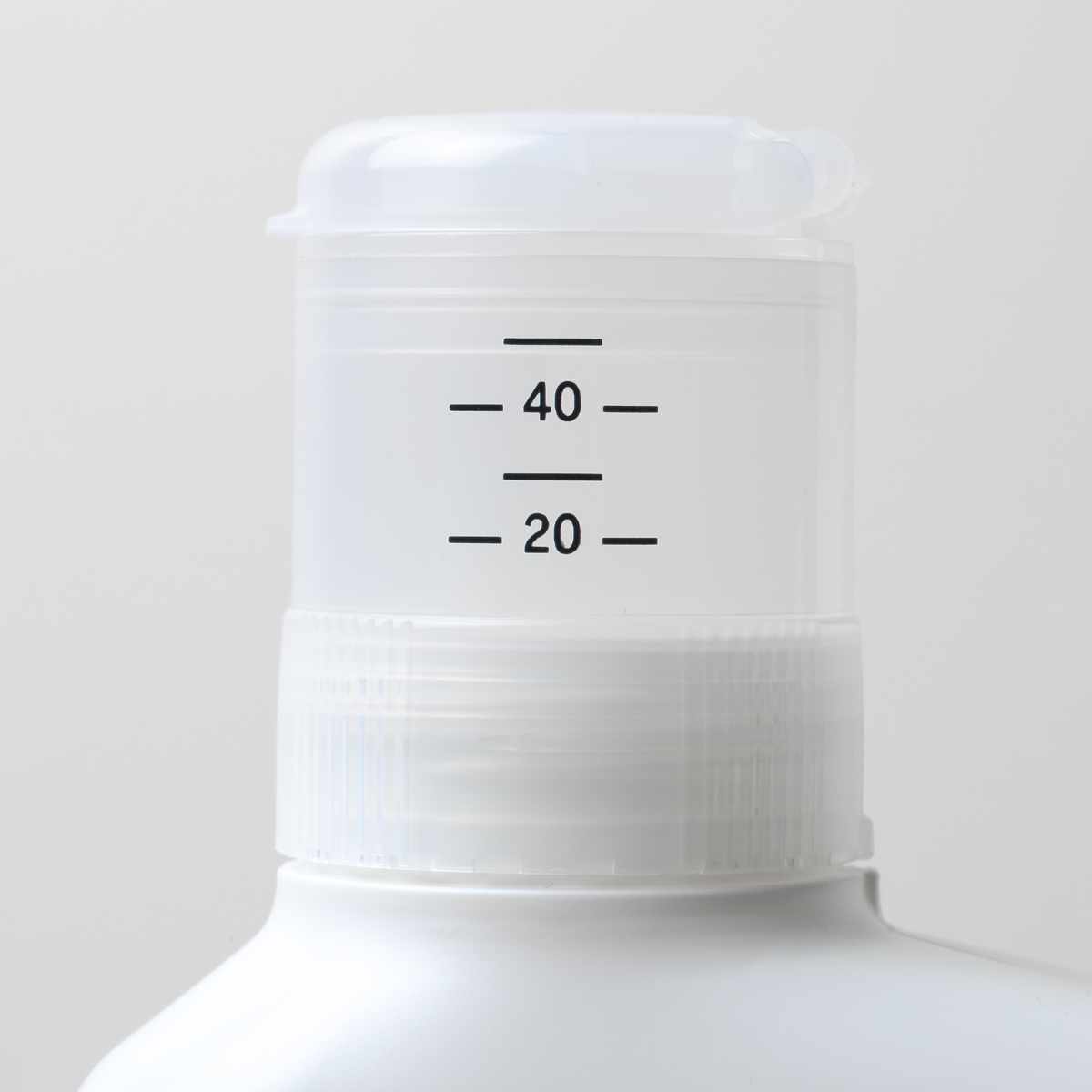 詰替えボトル 押して計量詰替えボトル 1000ml 3個セット ( 詰め替え用ボトル 3個 洗剤 液体洗剤ボトル 押すだけ 計量 ランドリーボトル 詰め替え容器 3個入り 1000 ラベル付き ディスペンサー ホワイト 無地 )