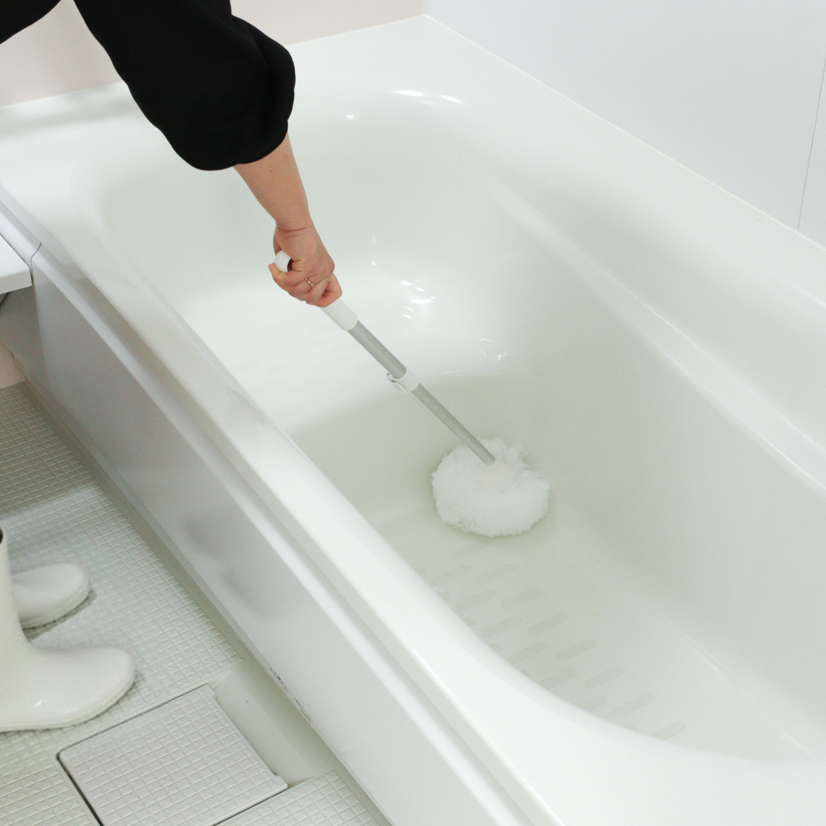 激落ちくん バスブラシ 伸縮式 お風呂まるごと バスクリーナー ショート ( 風呂掃除 バス ブラシ 柄付き 伸縮 掃除 そうじ 清掃 浴室掃除 浴槽掃除 掃除用品 便利 そうじ用品 清掃用品 高所 )