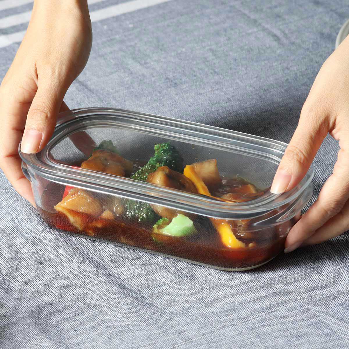 保存容器 520ml 調理ができる保存容器 収納トレー付き Mサイズ 3個入 ( 日本製 密閉 プラスチック 電子レンジ対応 食洗機対応 冷凍庫OK 保存 容器 電子レンジ調理器 フードコンテナ 0.52L 透明 割れにくい 軽い 丈夫 ) 【クリア】 クリア